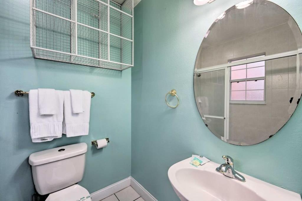 Family Villa with Pool/Spa/Games Close to Disney and Attractions! view 5