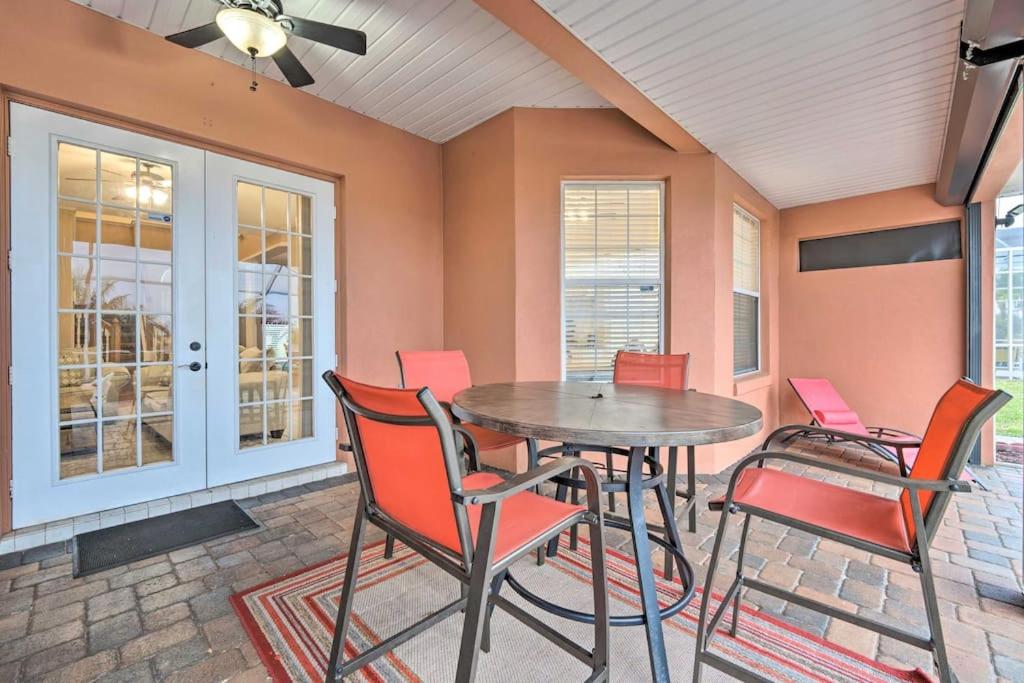 Family Villa with Pool/Spa/Games Close to Disney and Attractions! view 4