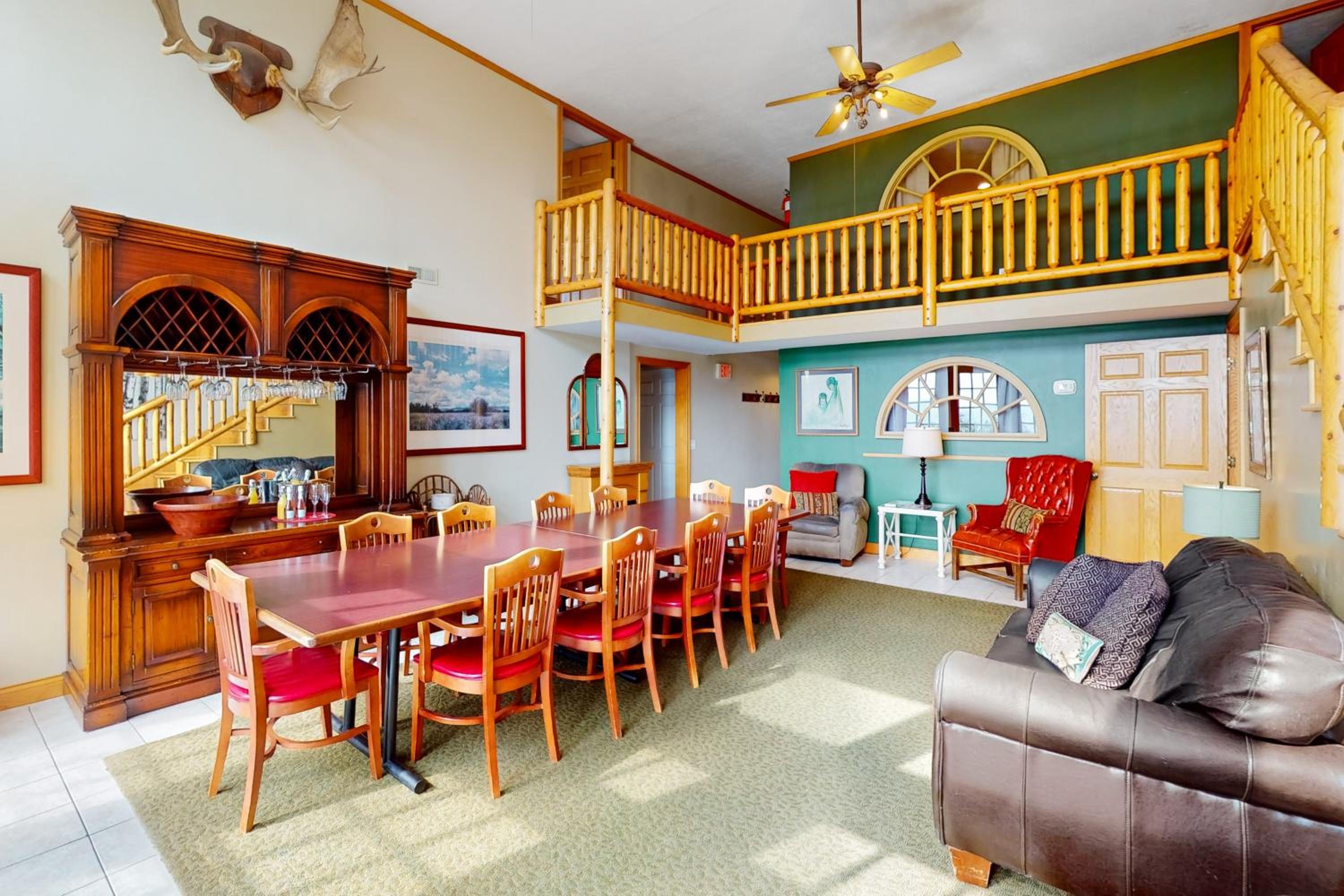 Hot Tub, Lake Monroe Views! 22-Acre Outdoor Oasis