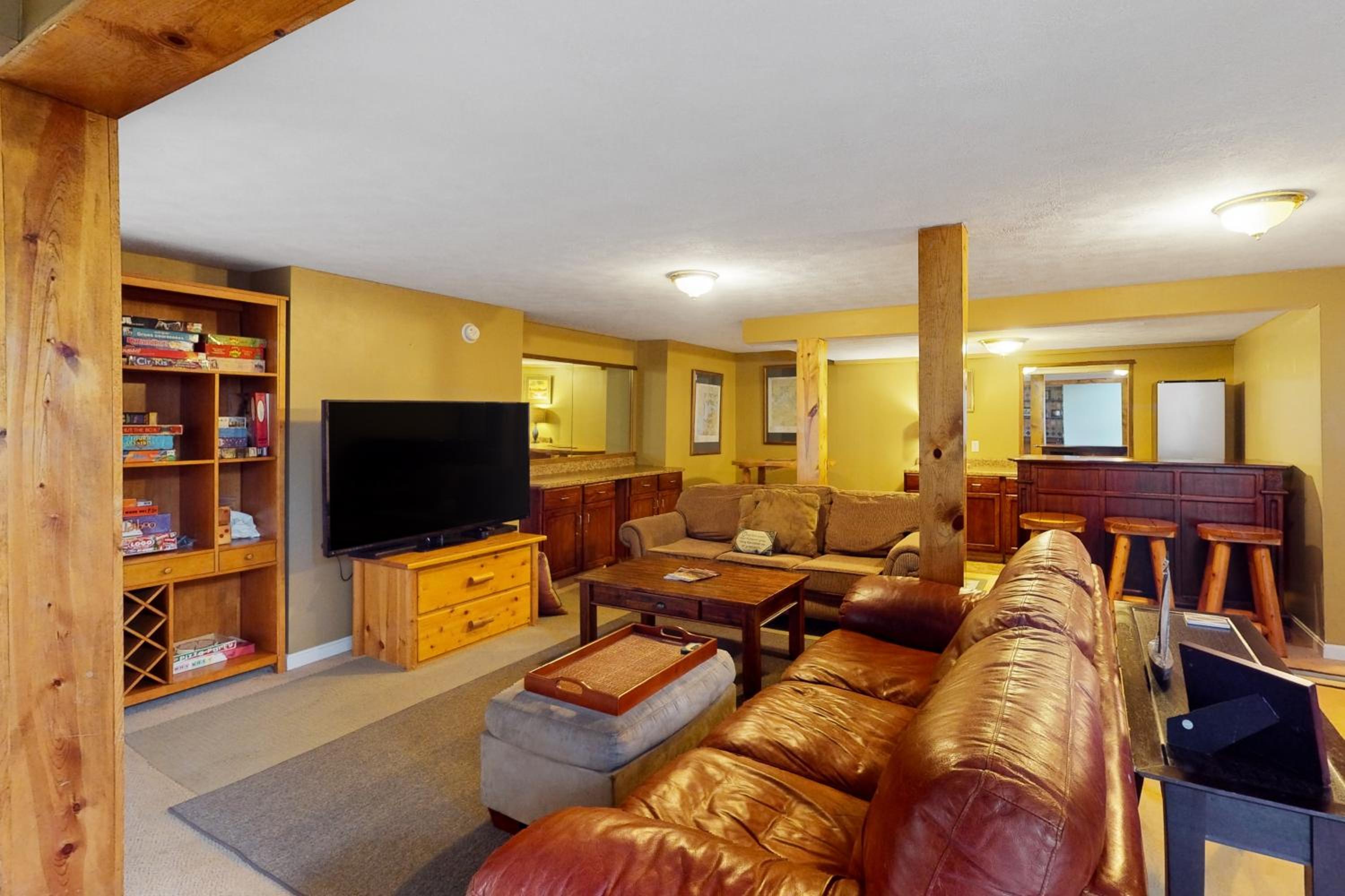 Hot Tub, Lake Monroe Views! 22-Acre Outdoor Oasis