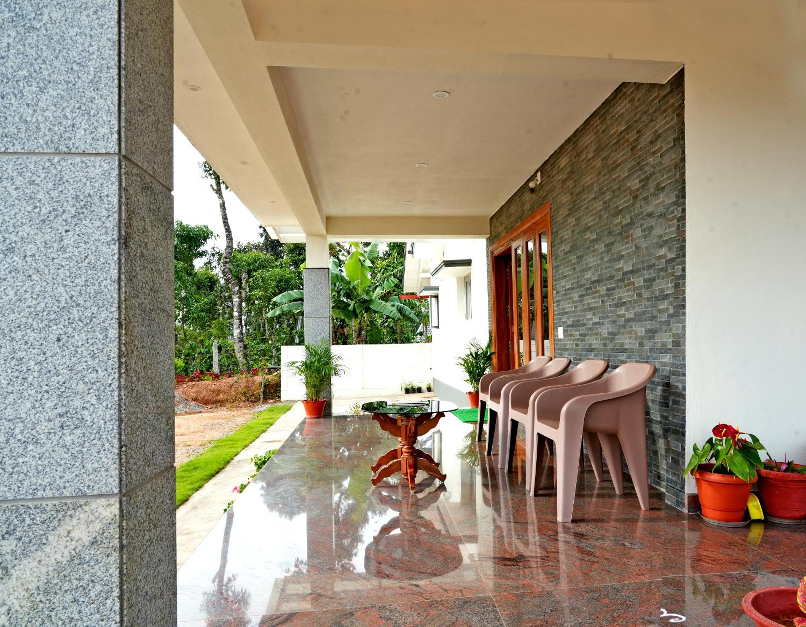 Chimneys Homestay - Full House, Near to Falls & Trek view 3