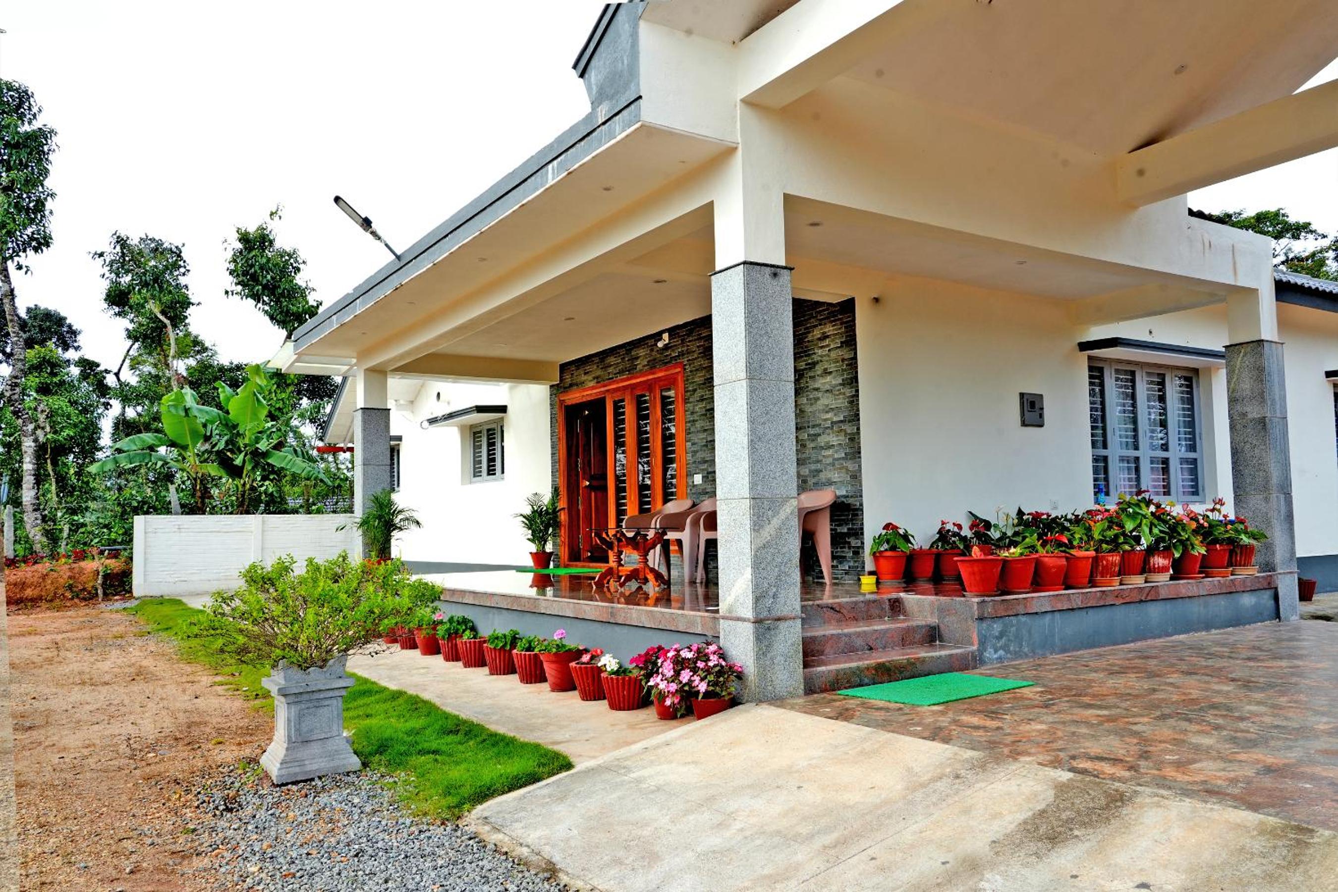 Chimneys Homestay - Full House, Near to Falls & Trek view 2