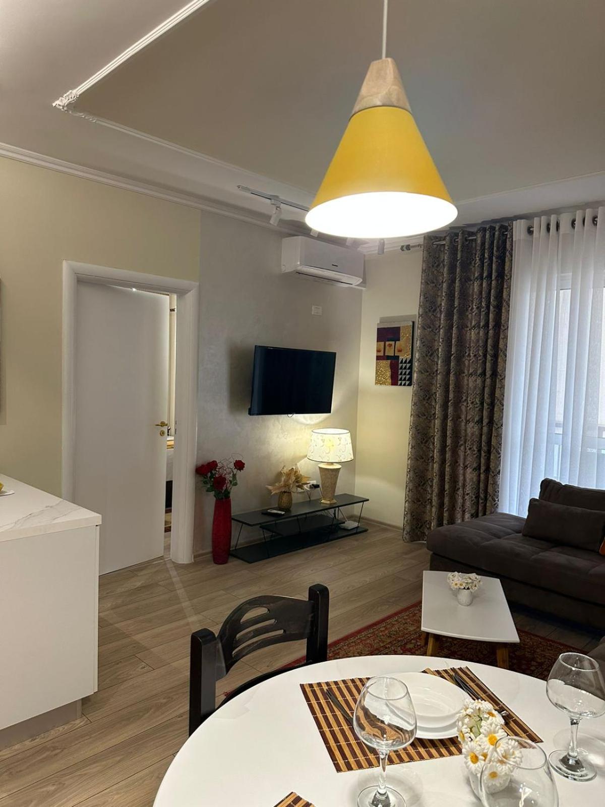City Center Tirana luxury Orange Apartment 9A