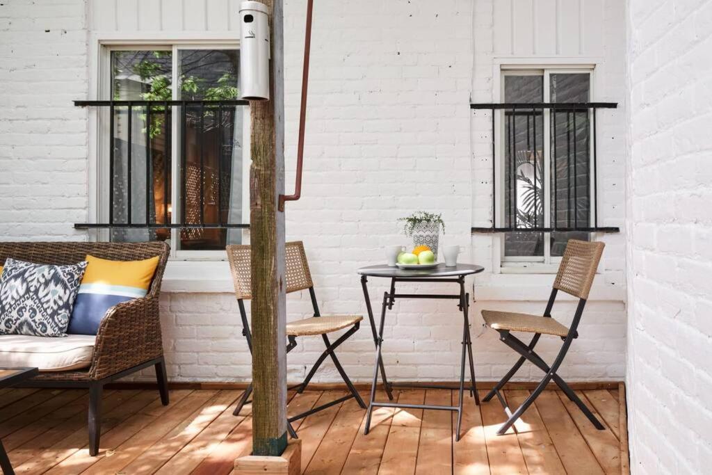 MtlVacationRentals - MTL ZOO