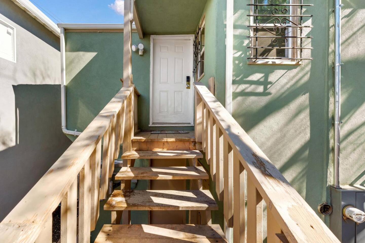 Cozy 1bdr/1br home near downtown view 5