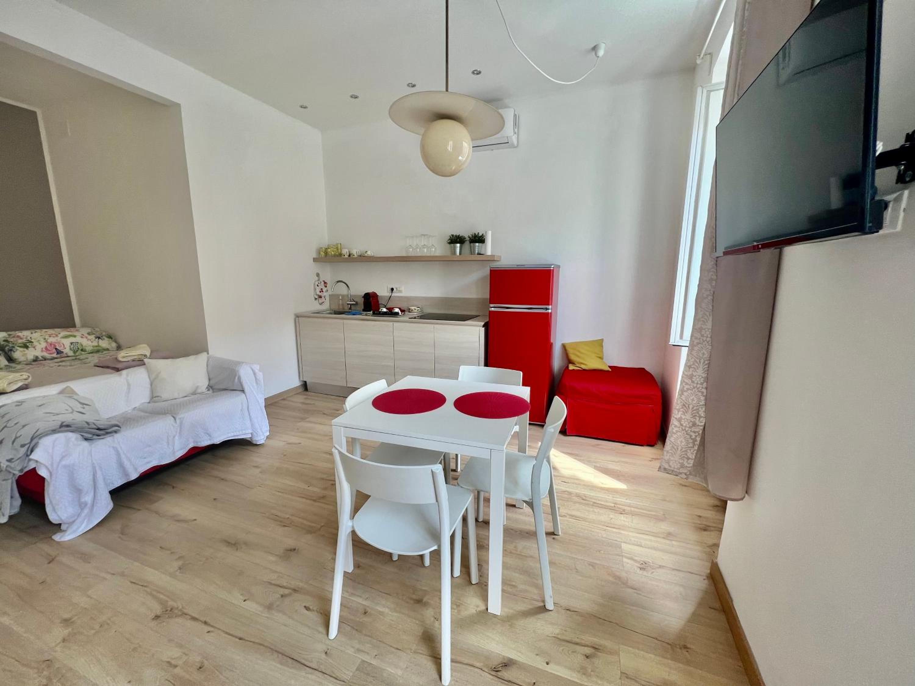 Alla Scalinata del Teatro Rossetti confort suites parcheggio in Viale XX Settembre view 2