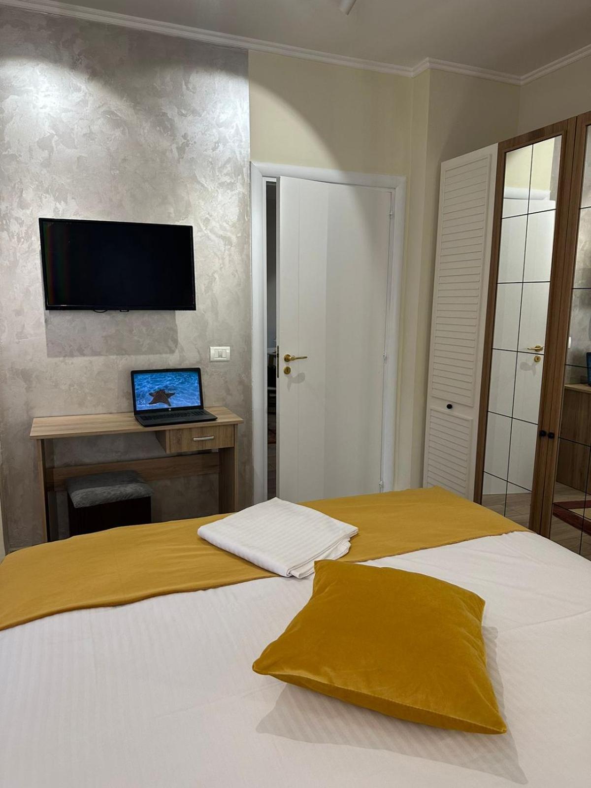 City Center Tirana luxury Orange Apartment 9A