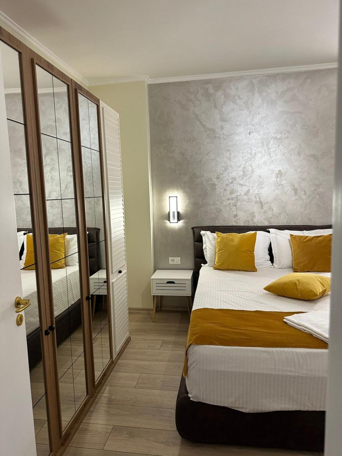 City Center Tirana luxury Orange Apartment 9A