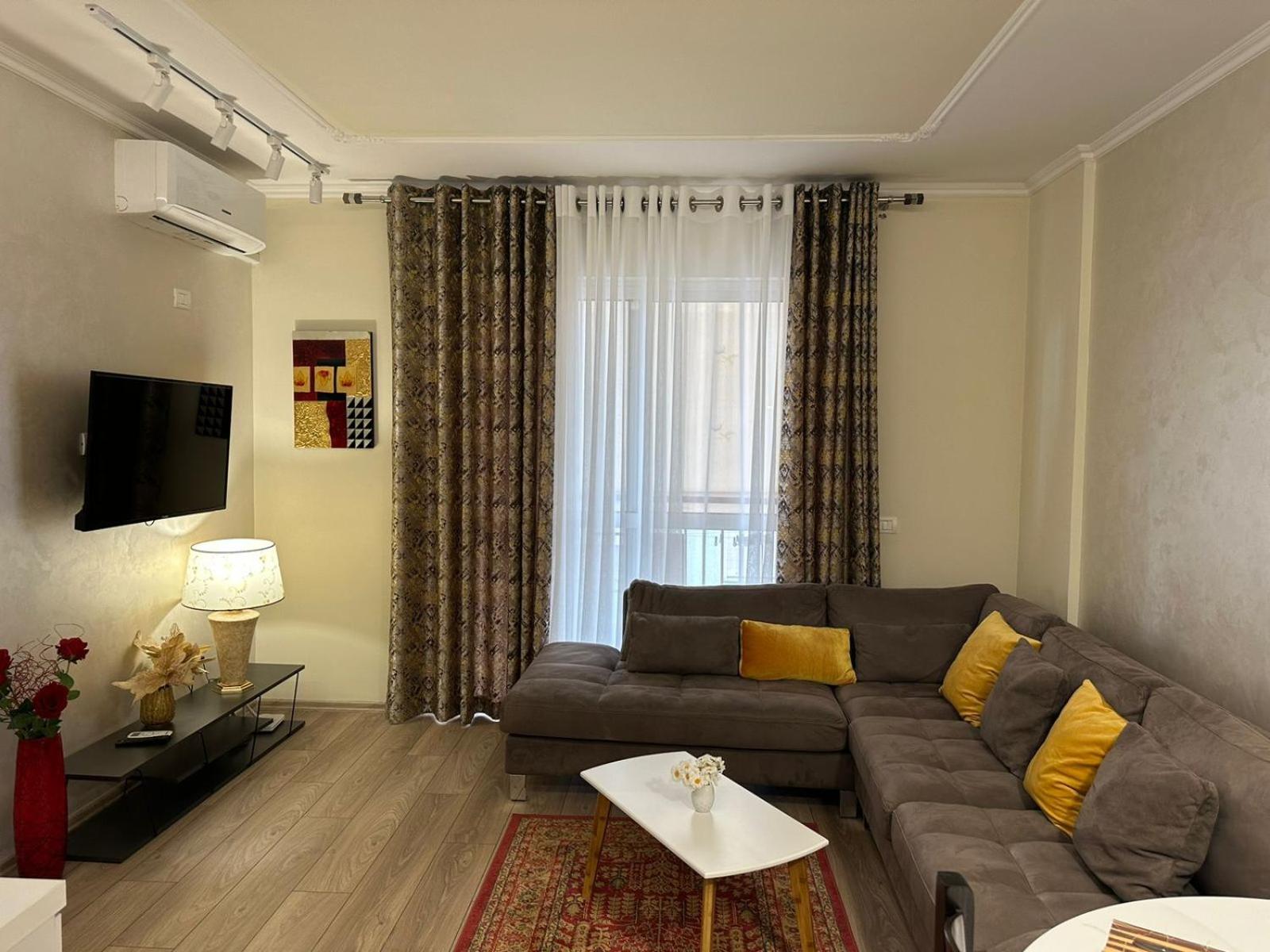 City Center Tirana luxury Orange Apartment 9A