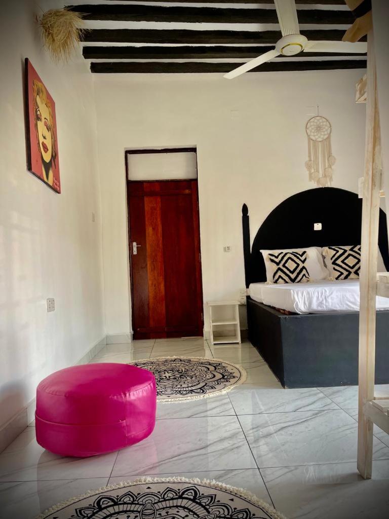 Villa Euphoria - Adults Only