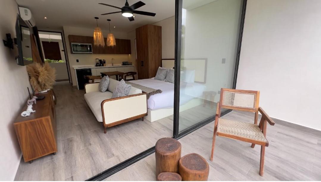 Modern Urban Jungle with Luxury Mayan Style view 2