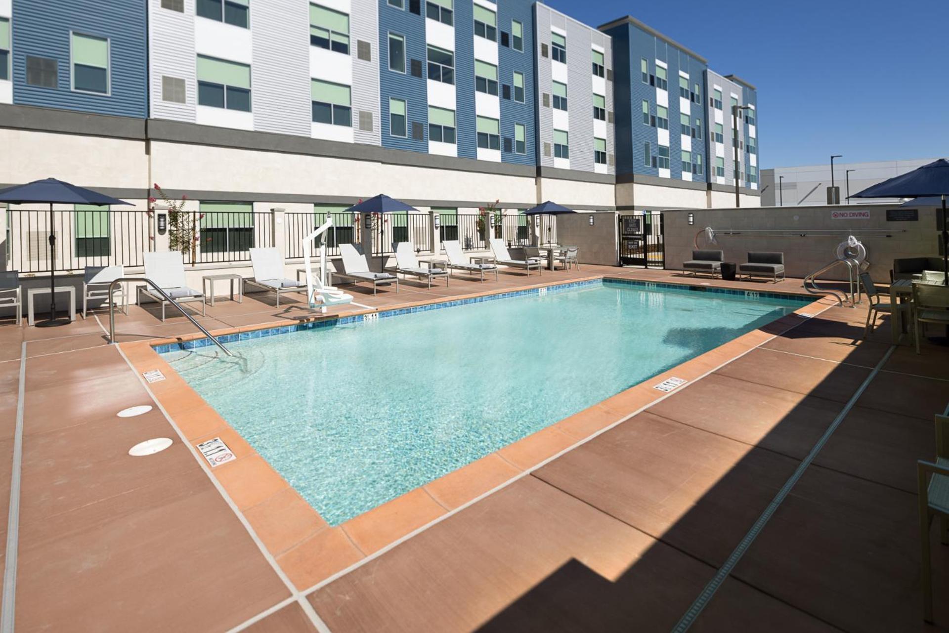 Vacaville Vacations - Hyatt House Vacaville - Property Image 21