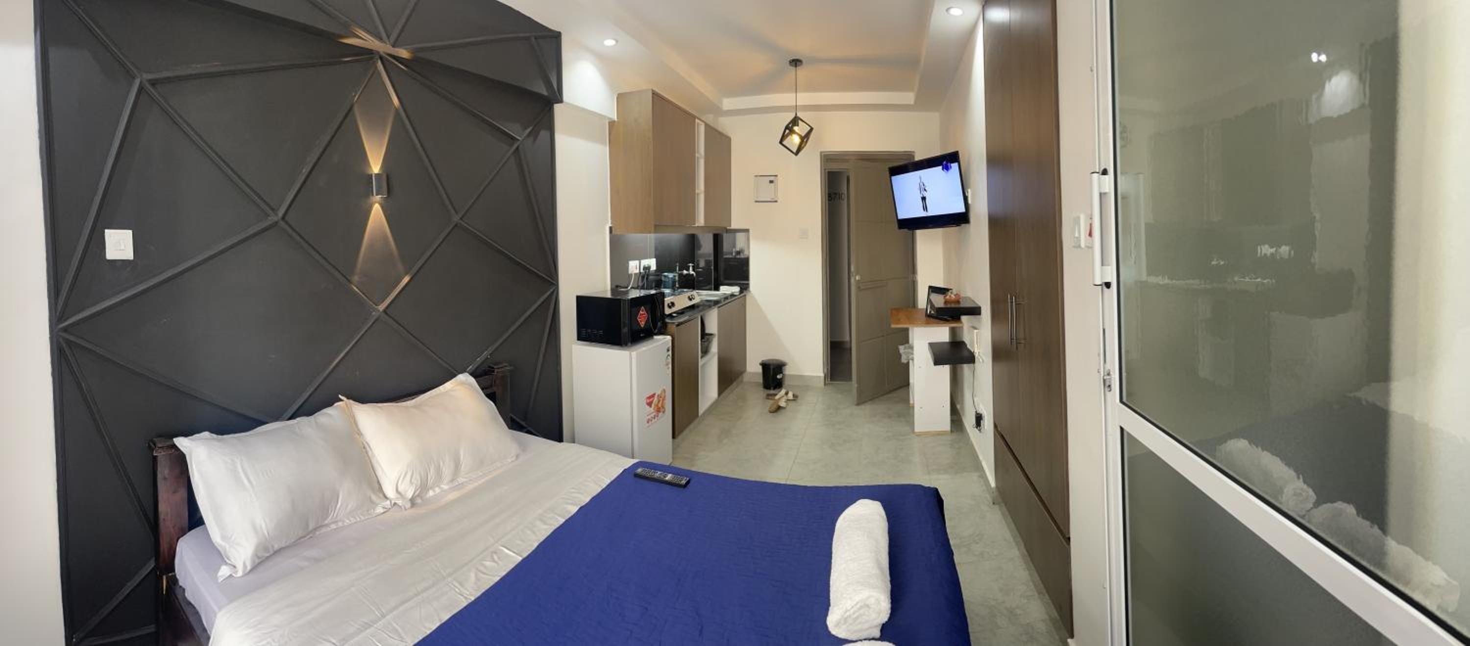 Deluxe Luxury Room/Studio apartment