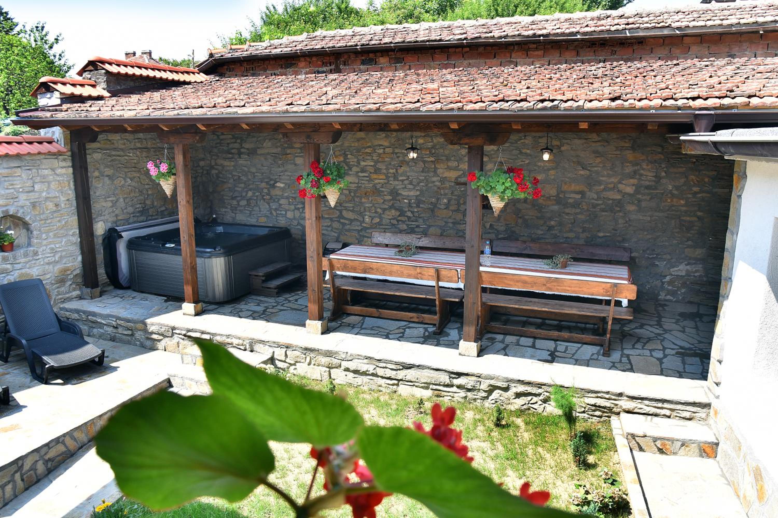 GERANA HOUSE