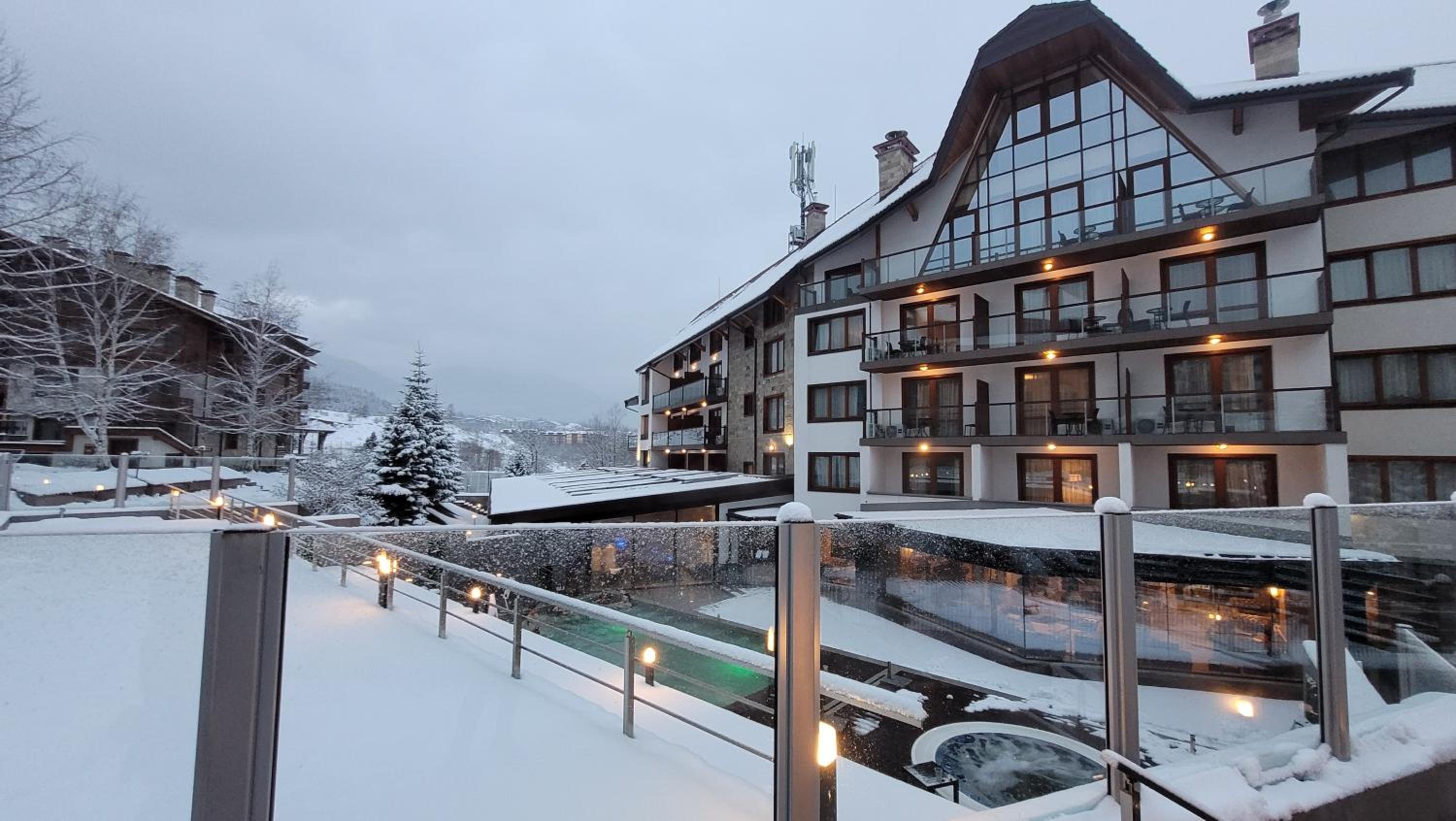 Cozy studio with balcony and incl SPA in 4-star hotel Saint Ivan Rilski , Bansko