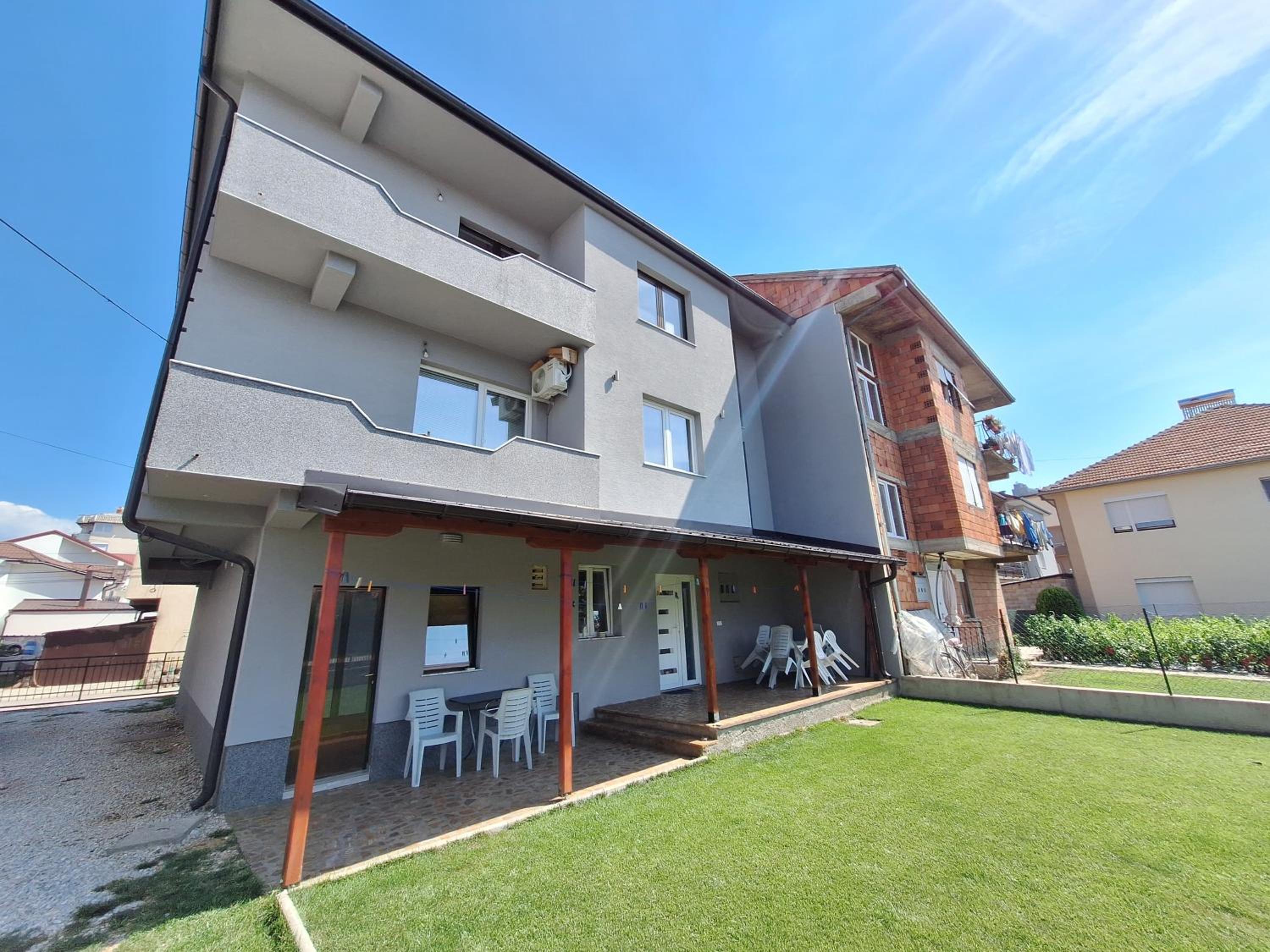 Studio Apartments Oleg Ohrid view 2