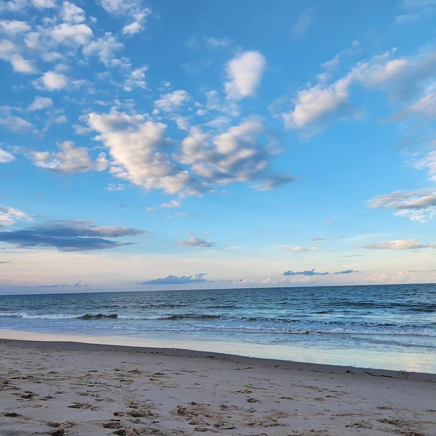 Renovated Spacious Beach House-Steps from the Beach!