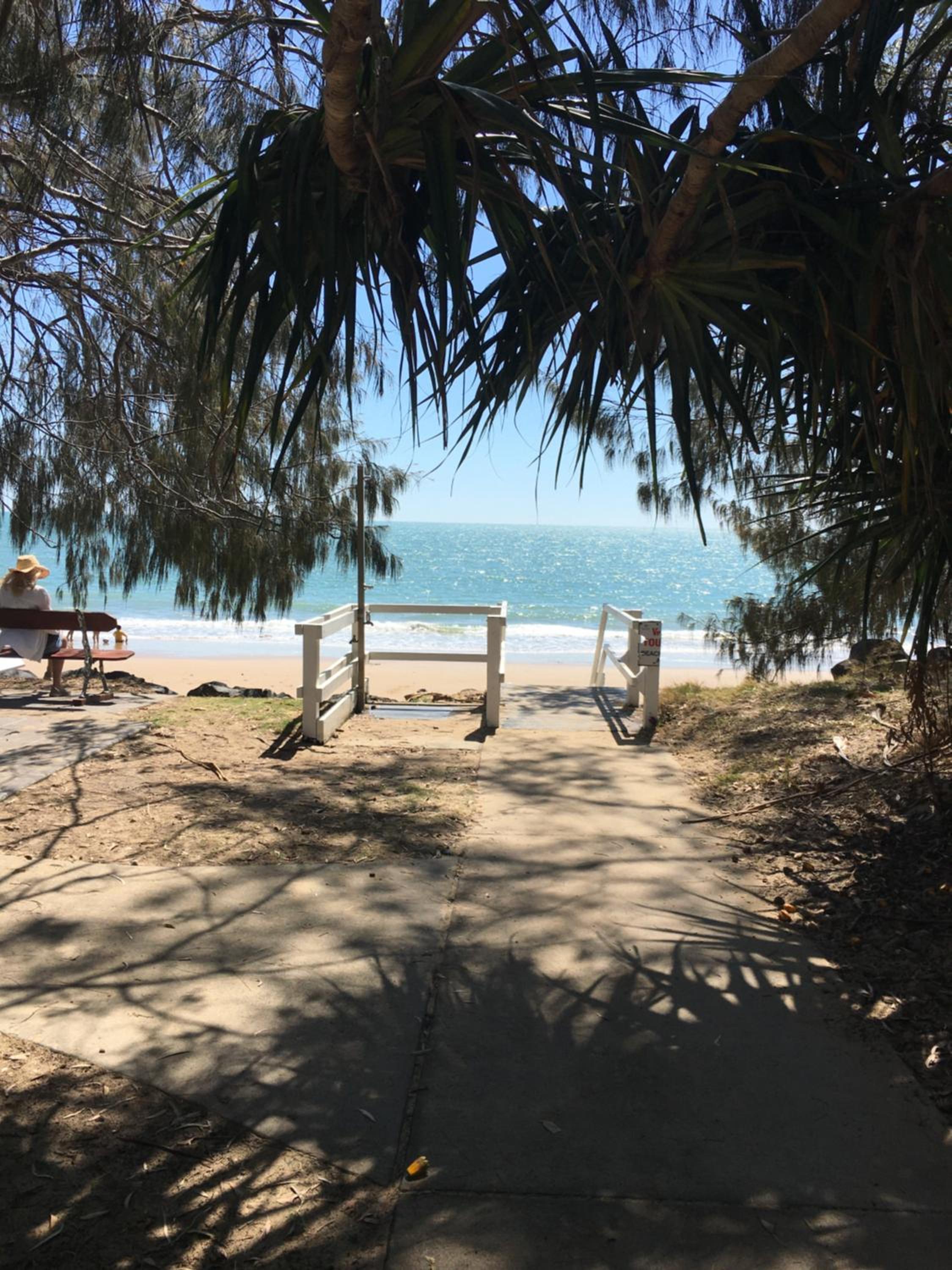 The Bay Beach Shack, Hervey Bay