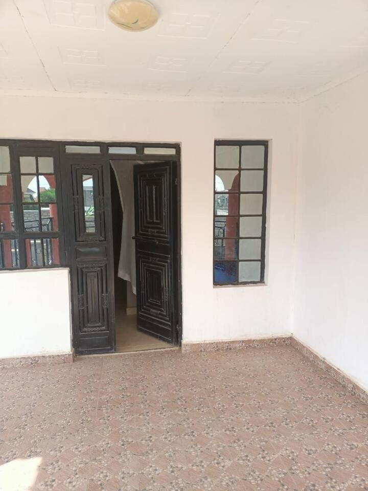 Exquisite 4 bedroom mansionette with a beautiful view-pink house