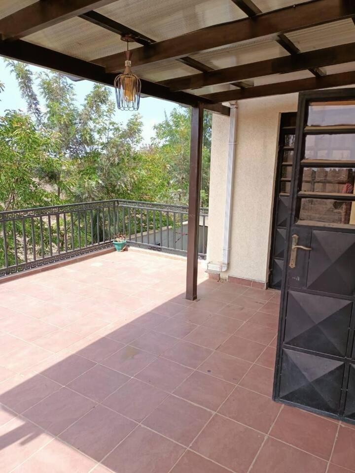 Exquisite 4 bedroom mansionette with a beautiful view-pink house