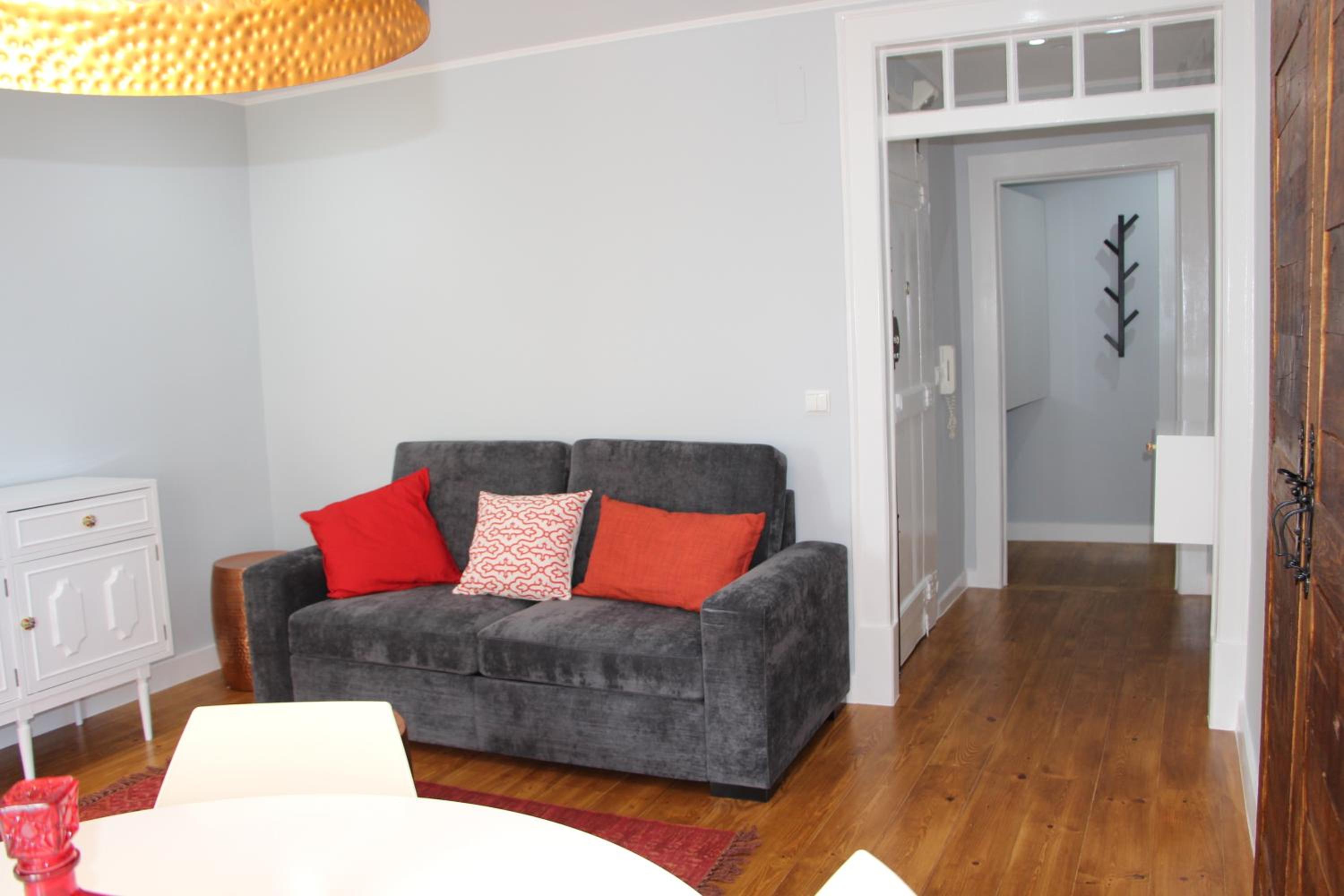 Sé Apartment, Cathedral Authentic Lisbon Design view 3