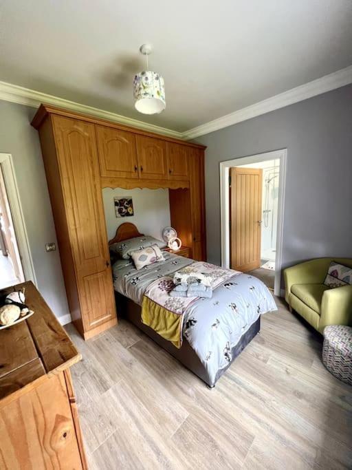 The Myles' Self-Catering Cottage - 4 Stars view 3