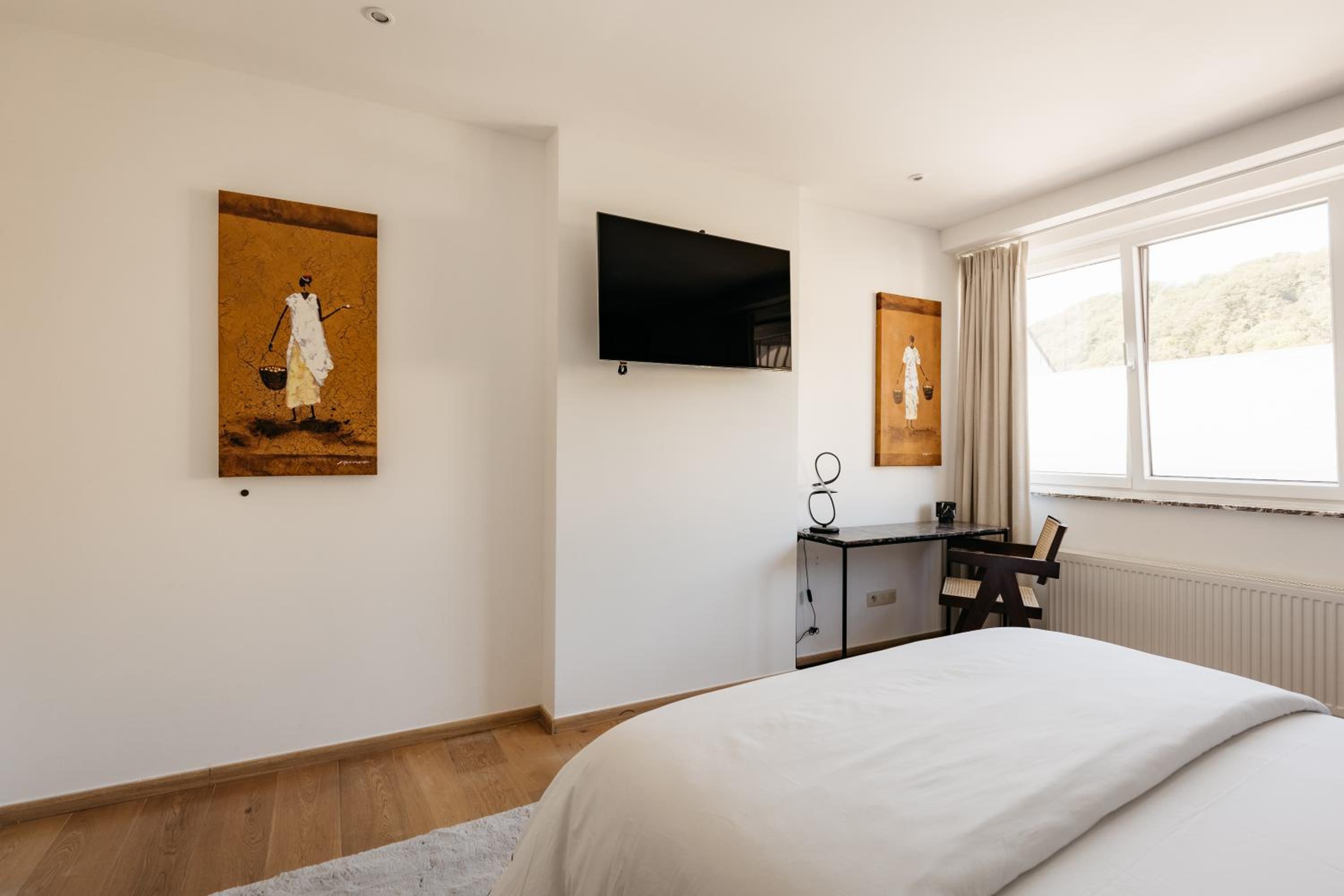 The Edgewater Suites - Park View