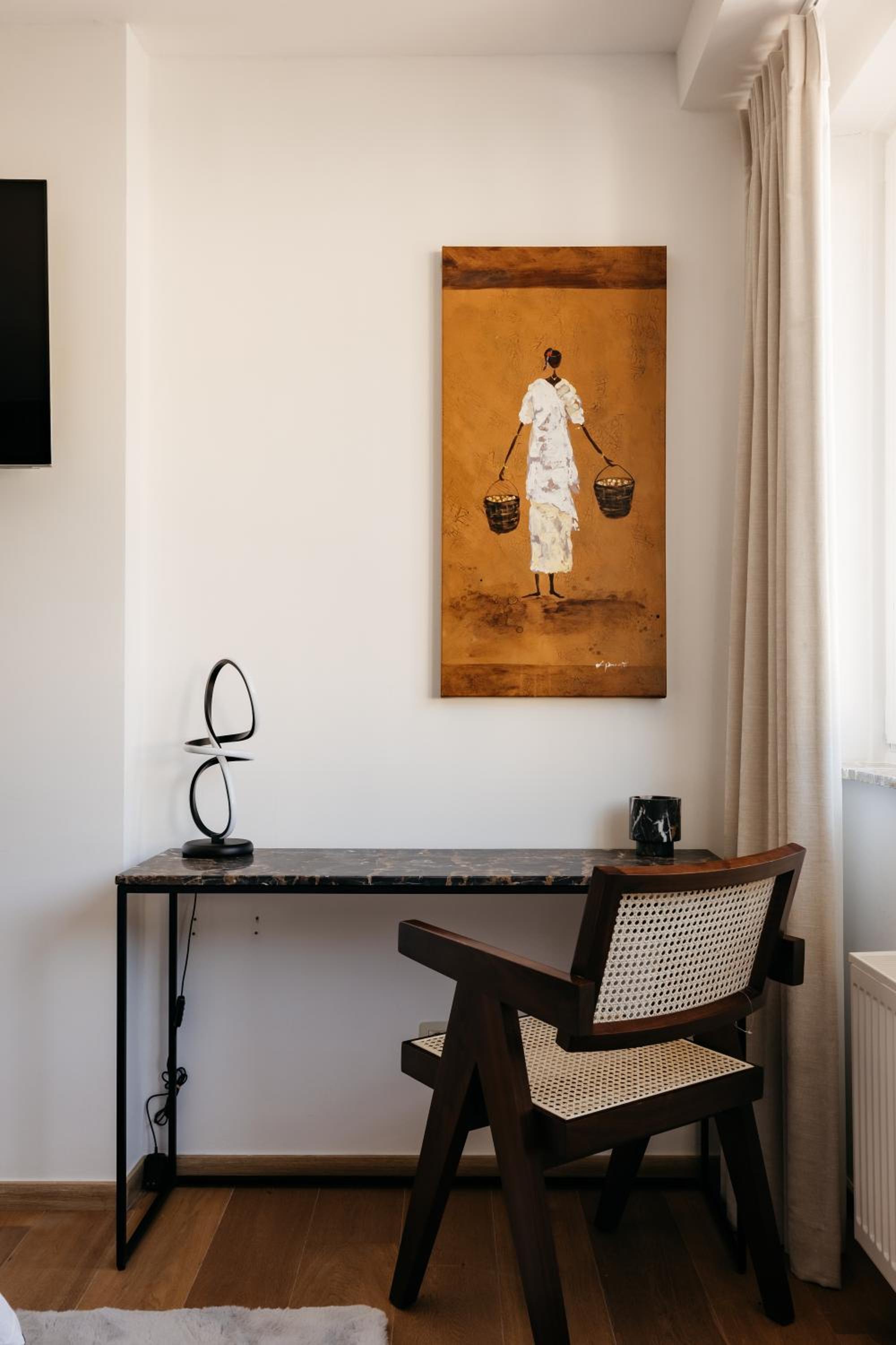 The Edgewater Suites - Park View