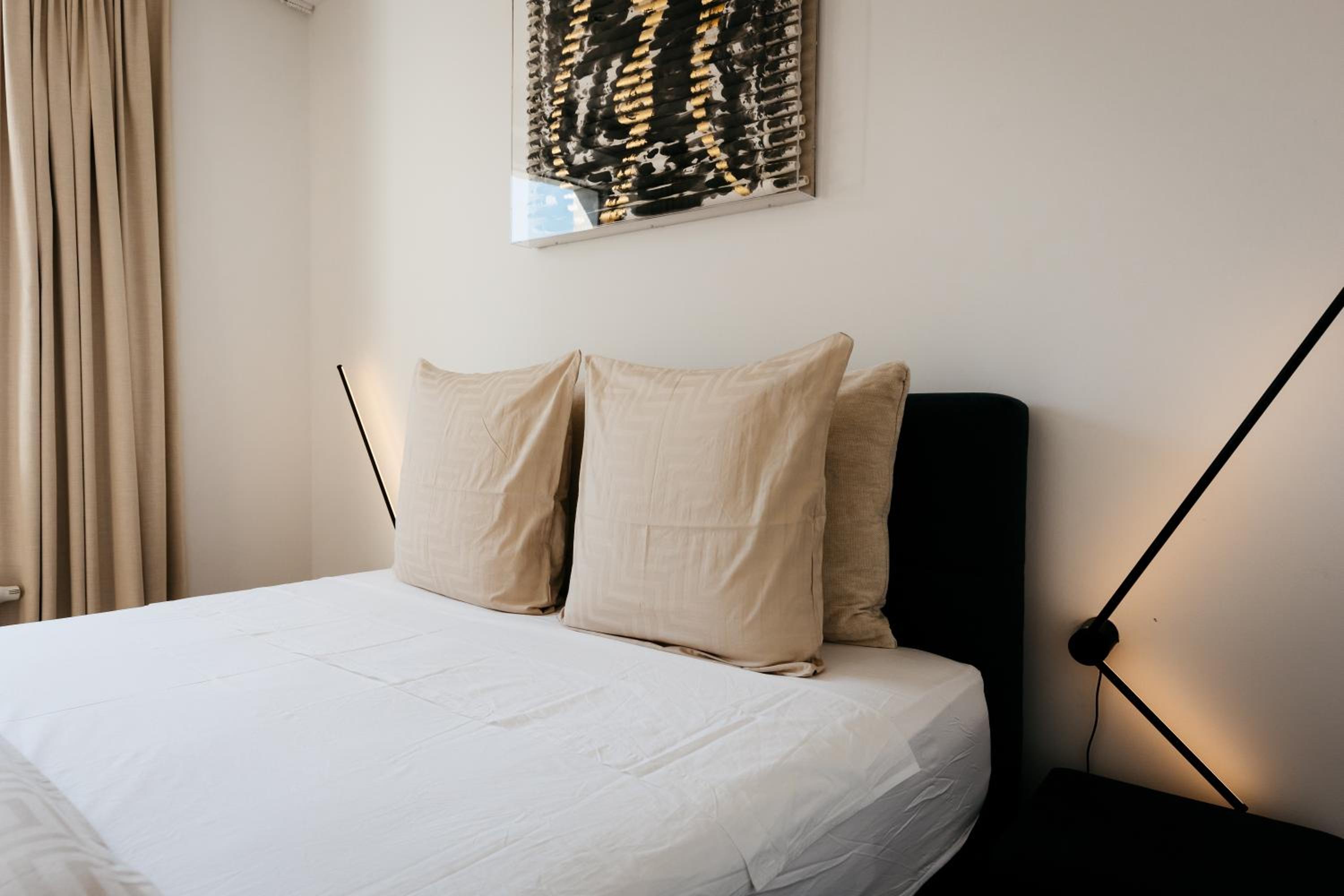 The Edgewater Suites - Park View
