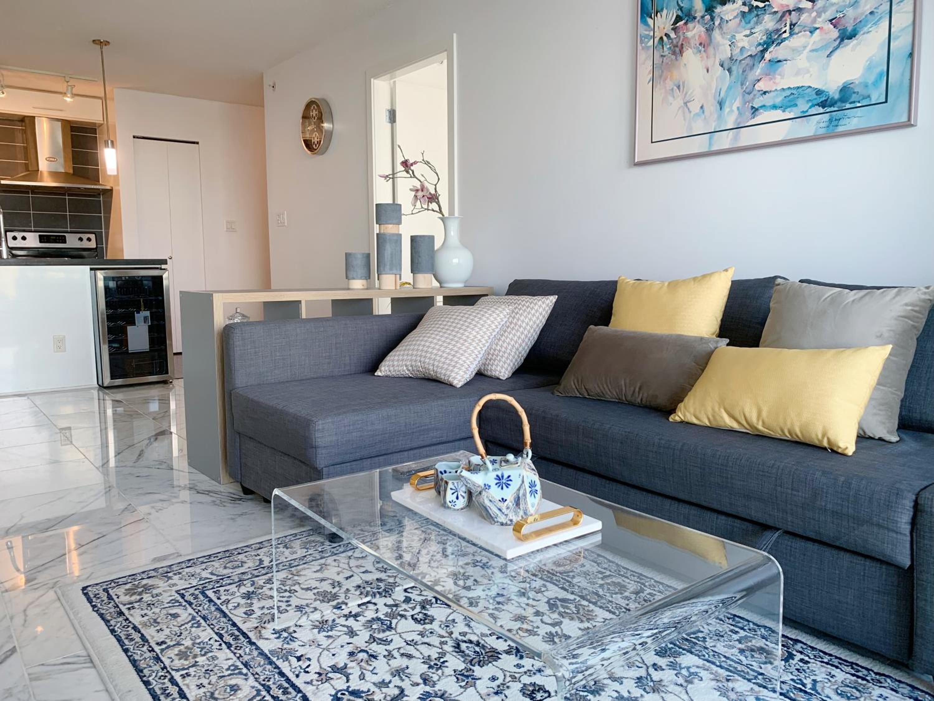 DOWNTOWN+Amazing View+2BD/2BA Free Parking