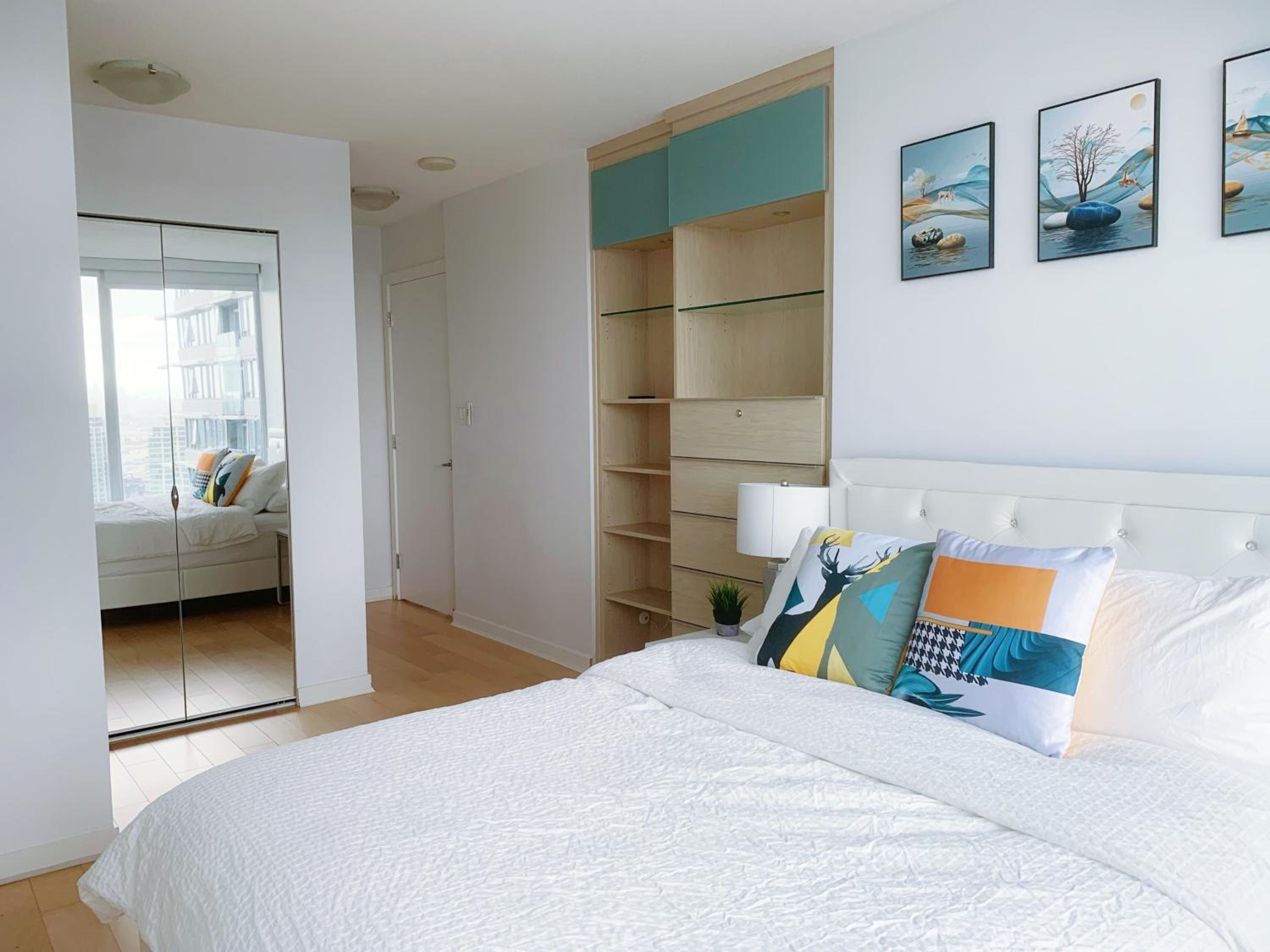 DOWNTOWN+Amazing View+2BD/2BA Free Parking