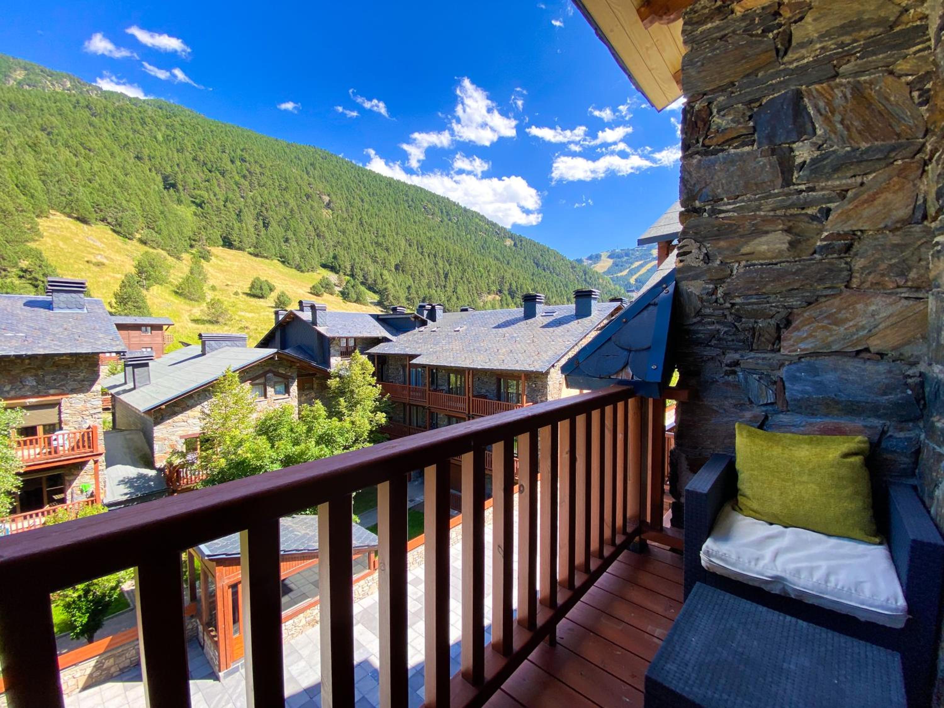 Ático Dúplex Con Increibles Vistas a La Valle De Incles - Parking Gratis l by BonesVacances