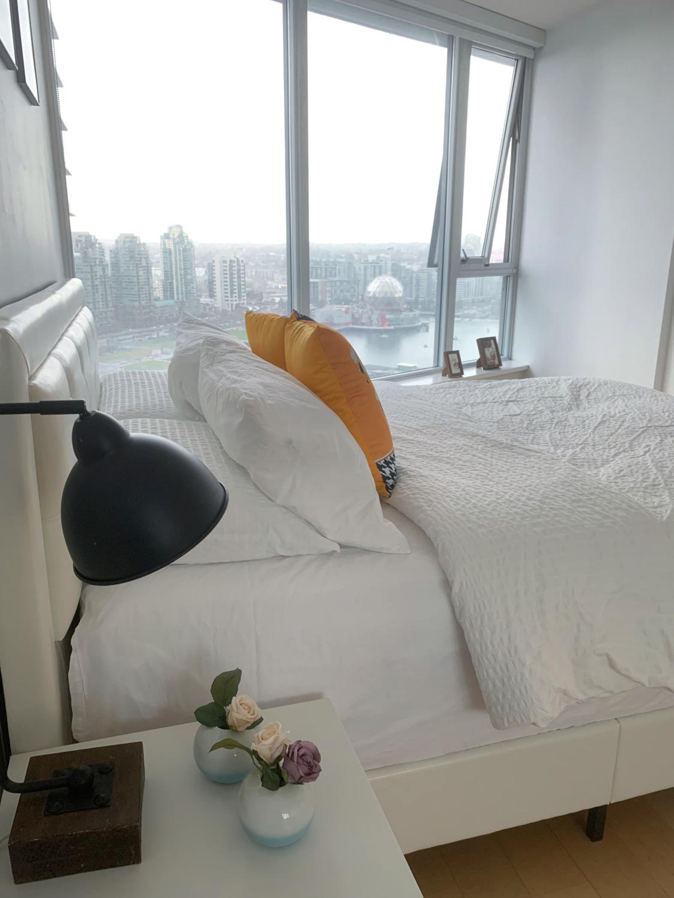 DOWNTOWN+Amazing View+2BD/2BA Free Parking