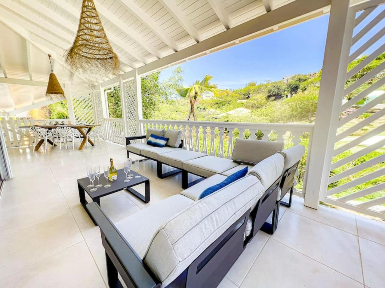 Villa Bulle clothing optional around the prival pool view 4