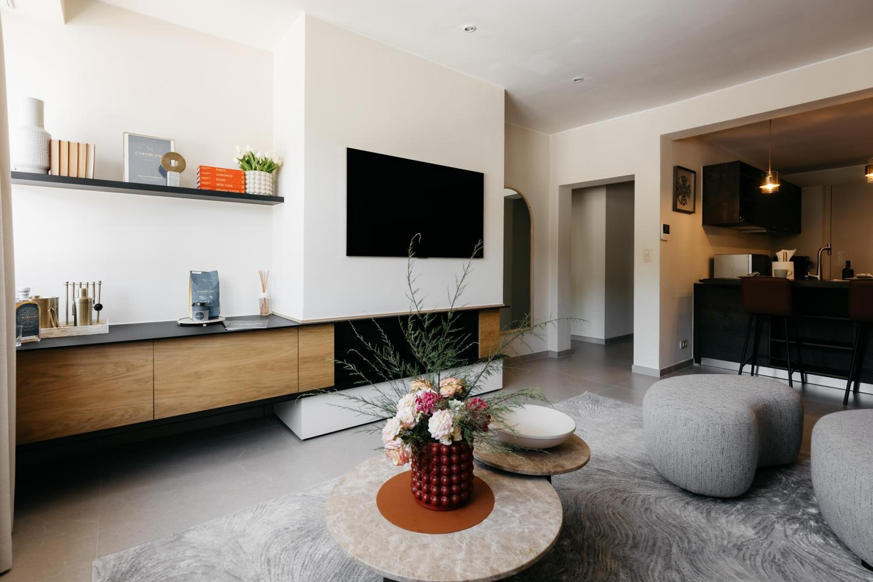 The Edgewater Suites - SKYLINE