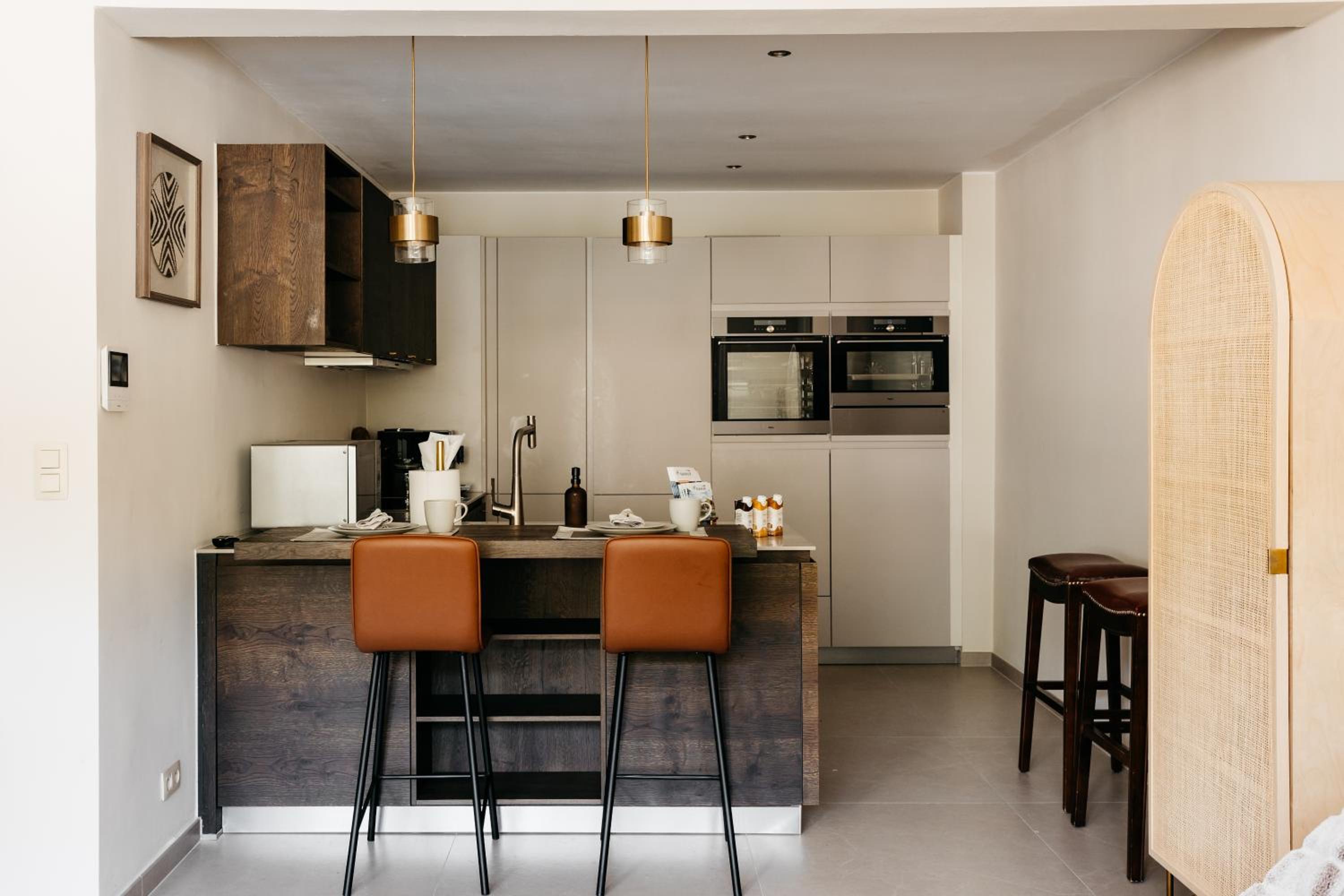 The Edgewater Suites - SKYLINE