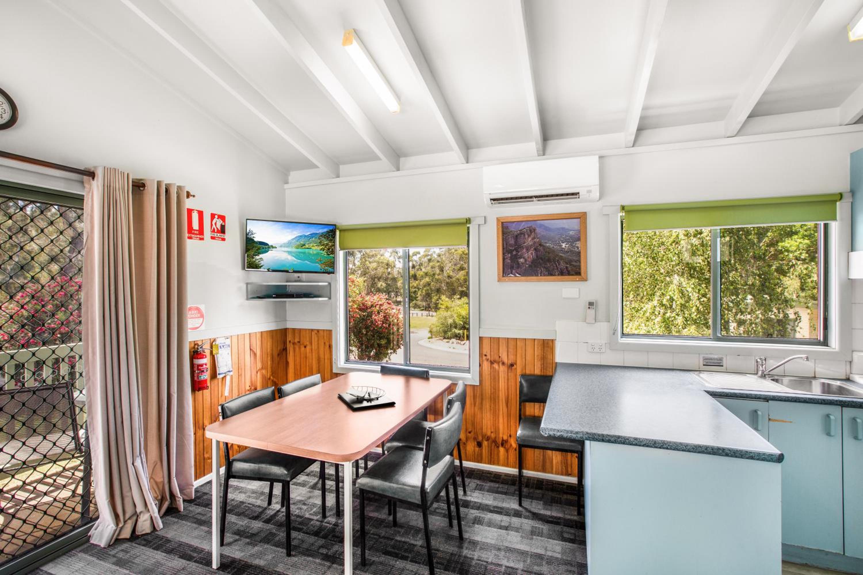 Breeze Holiday Parks - Halls Gap