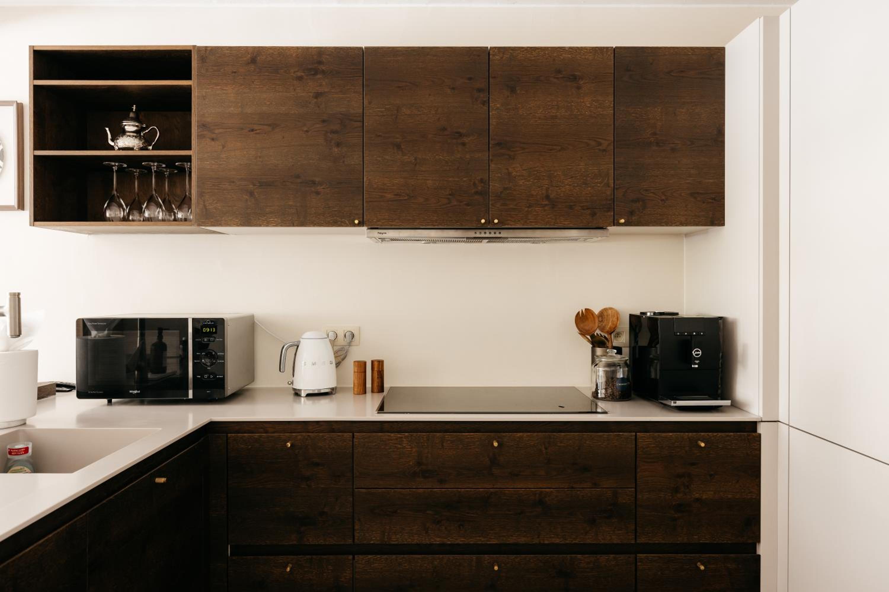 The Edgewater Suites - SKYLINE