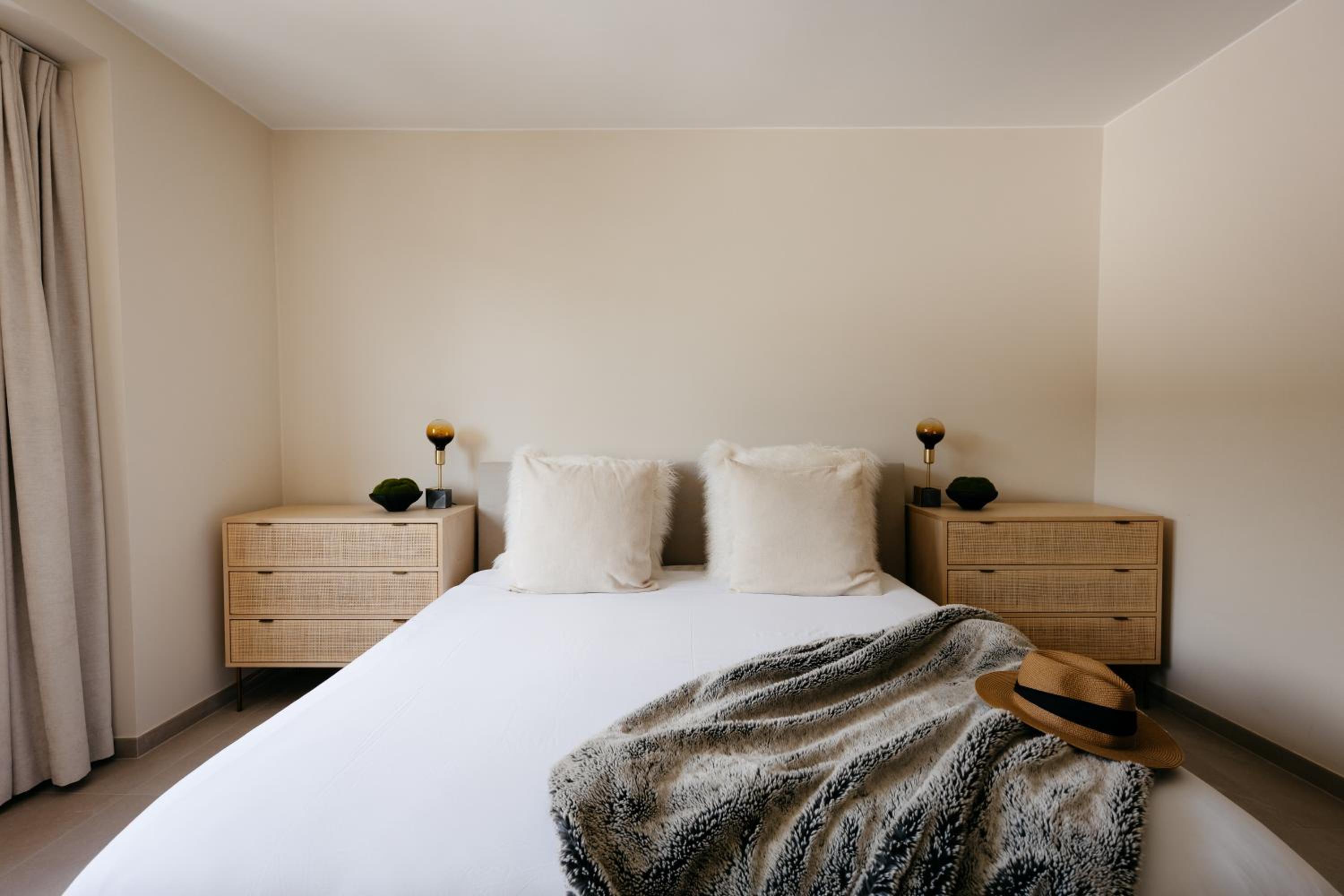 The Edgewater Suites - SKYLINE