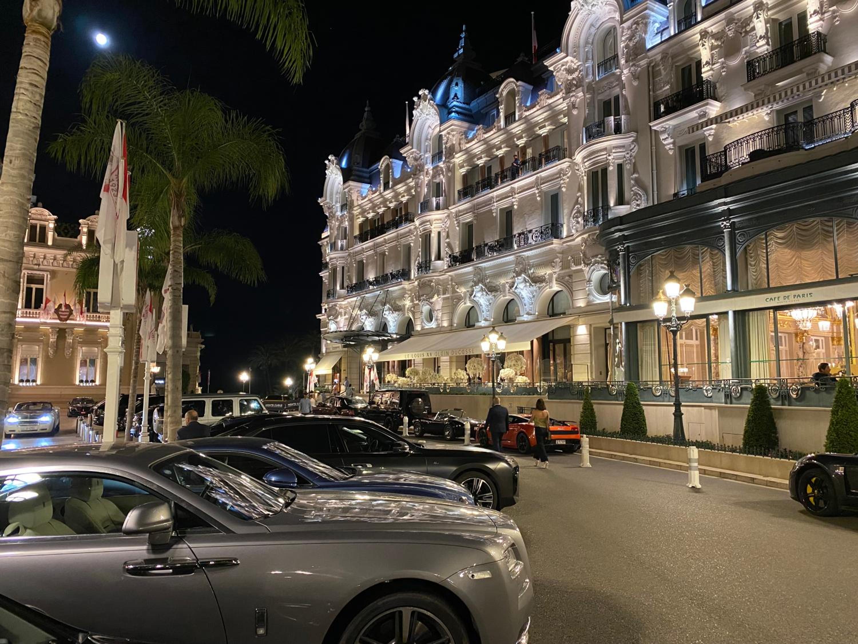 Monaco Premium Suites