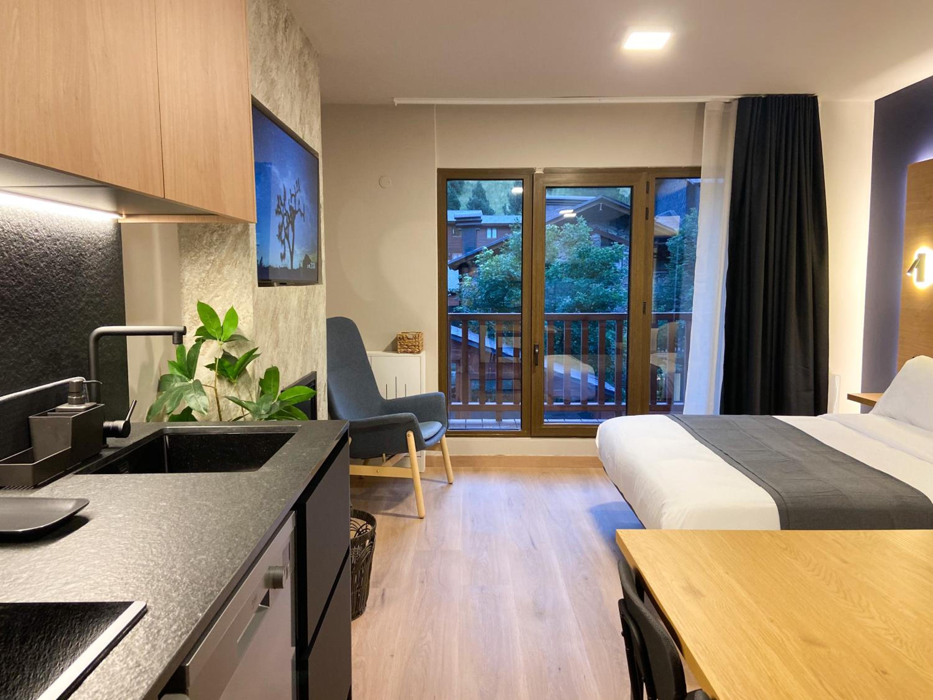 Modern Blue Studio En Valle De Incles - Parking Gratis l by BonesVacances