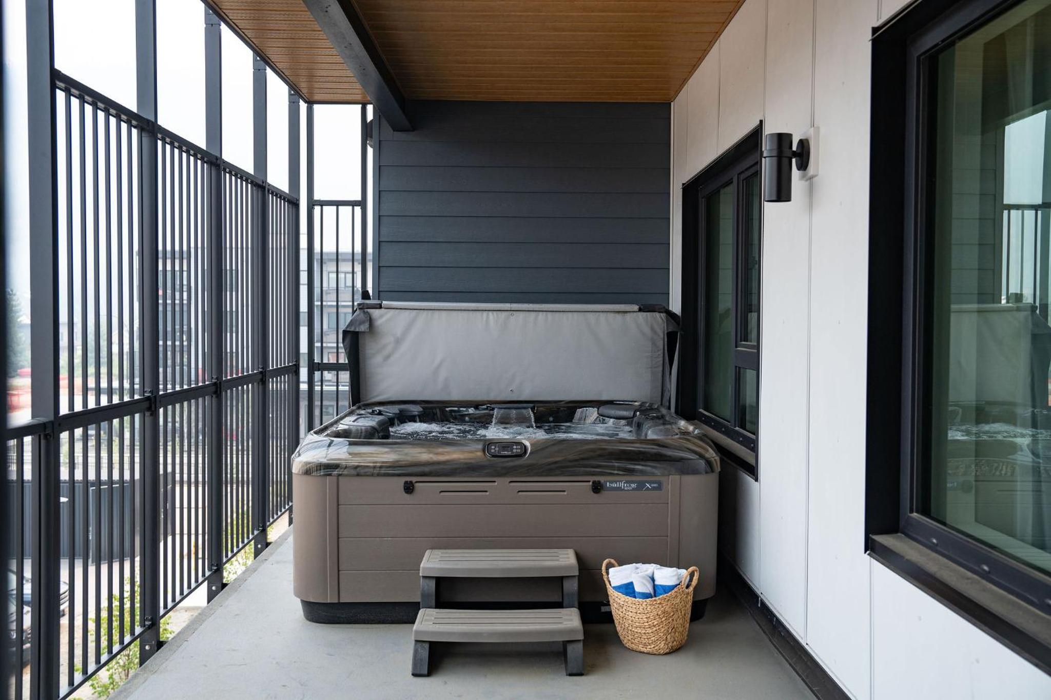 The Monashee House by Revelstoke Vacations