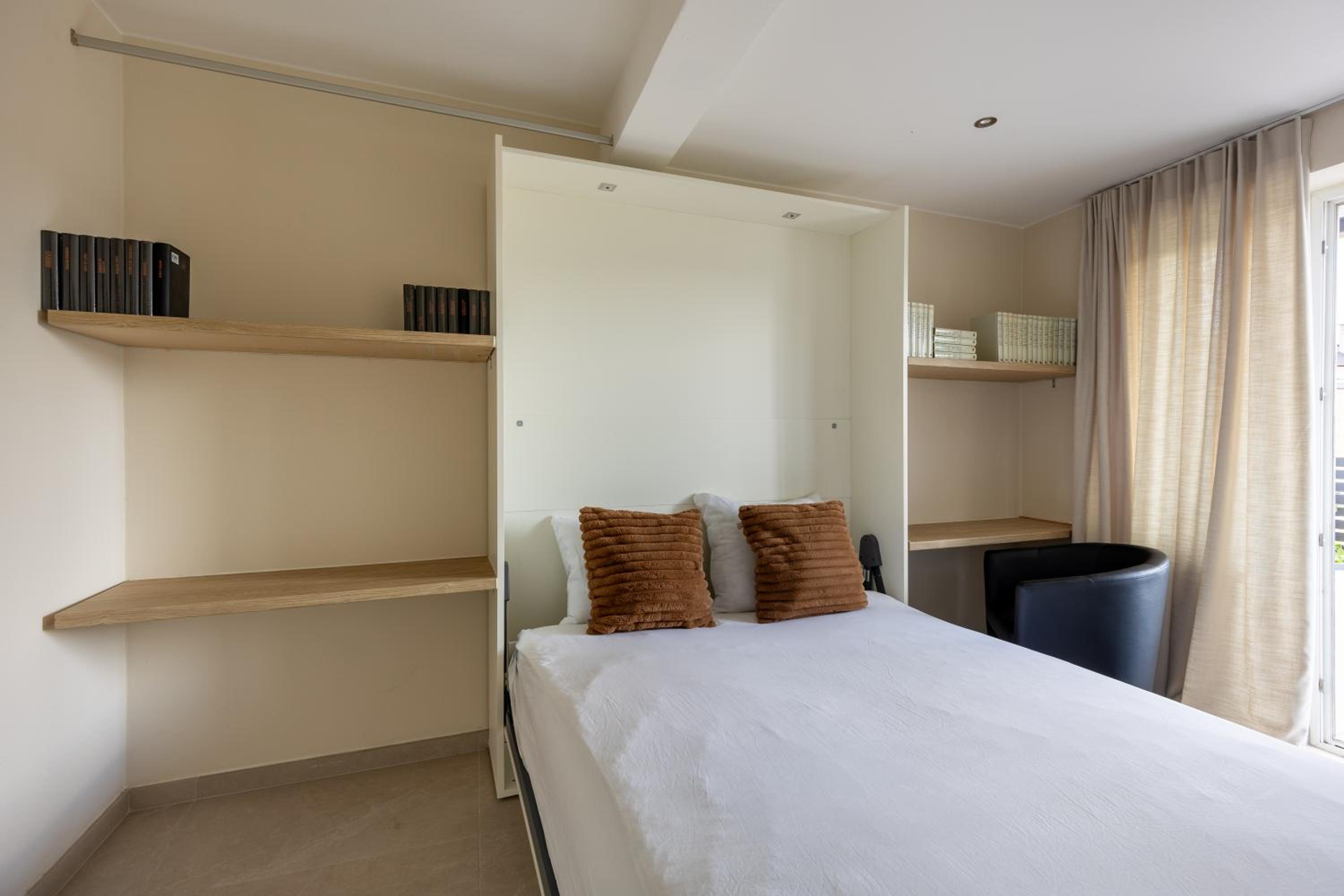 The Edgewater Suites - SKYLINE