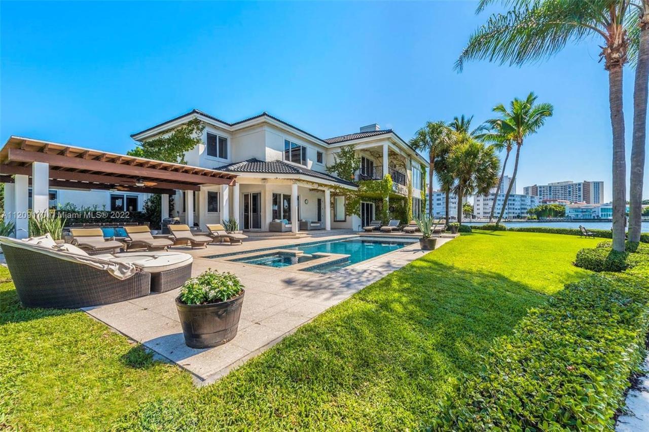 Holiday Estate