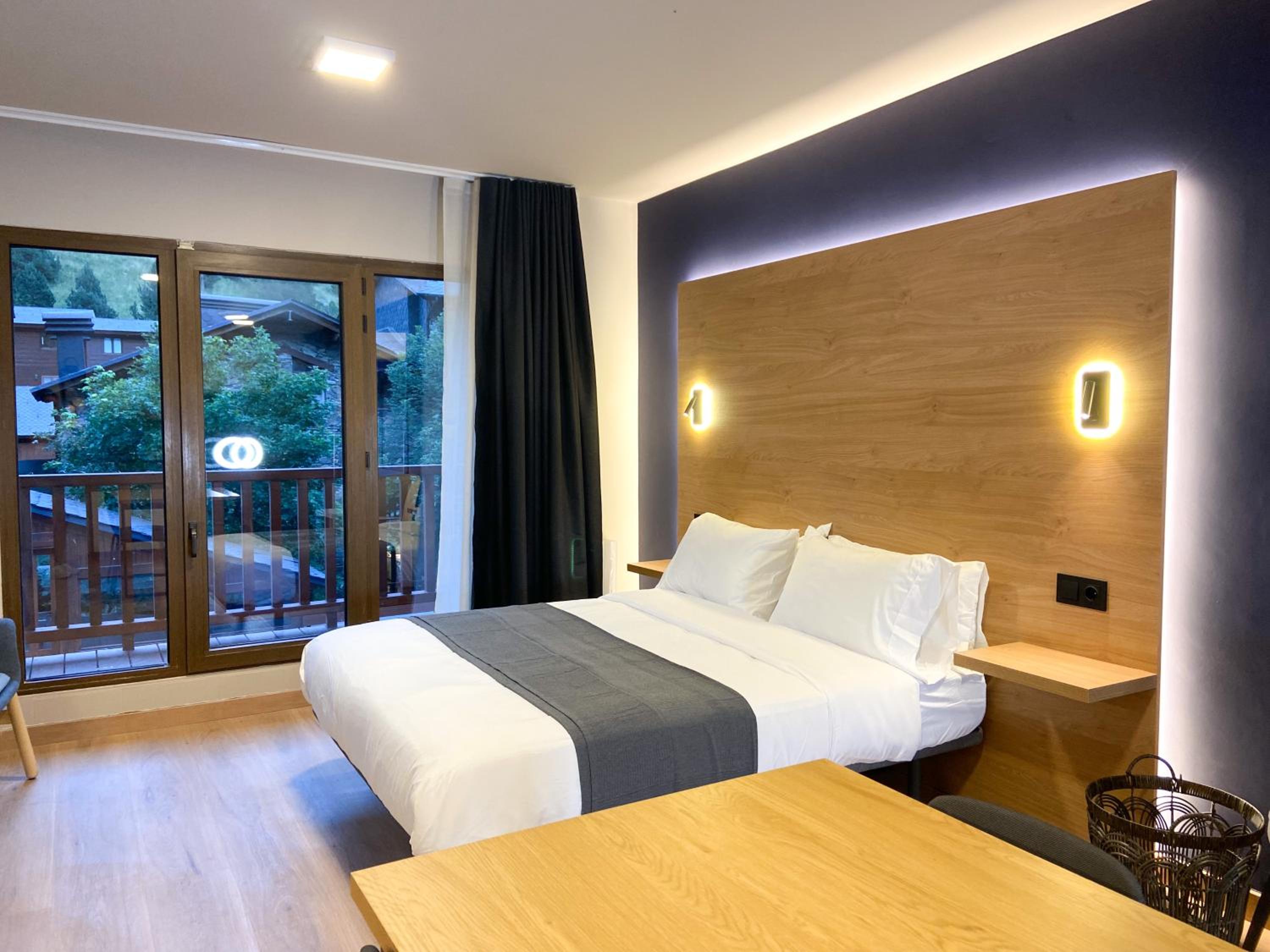 Modern Blue Studio En Valle De Incles - Parking Gratis l by BonesVacances