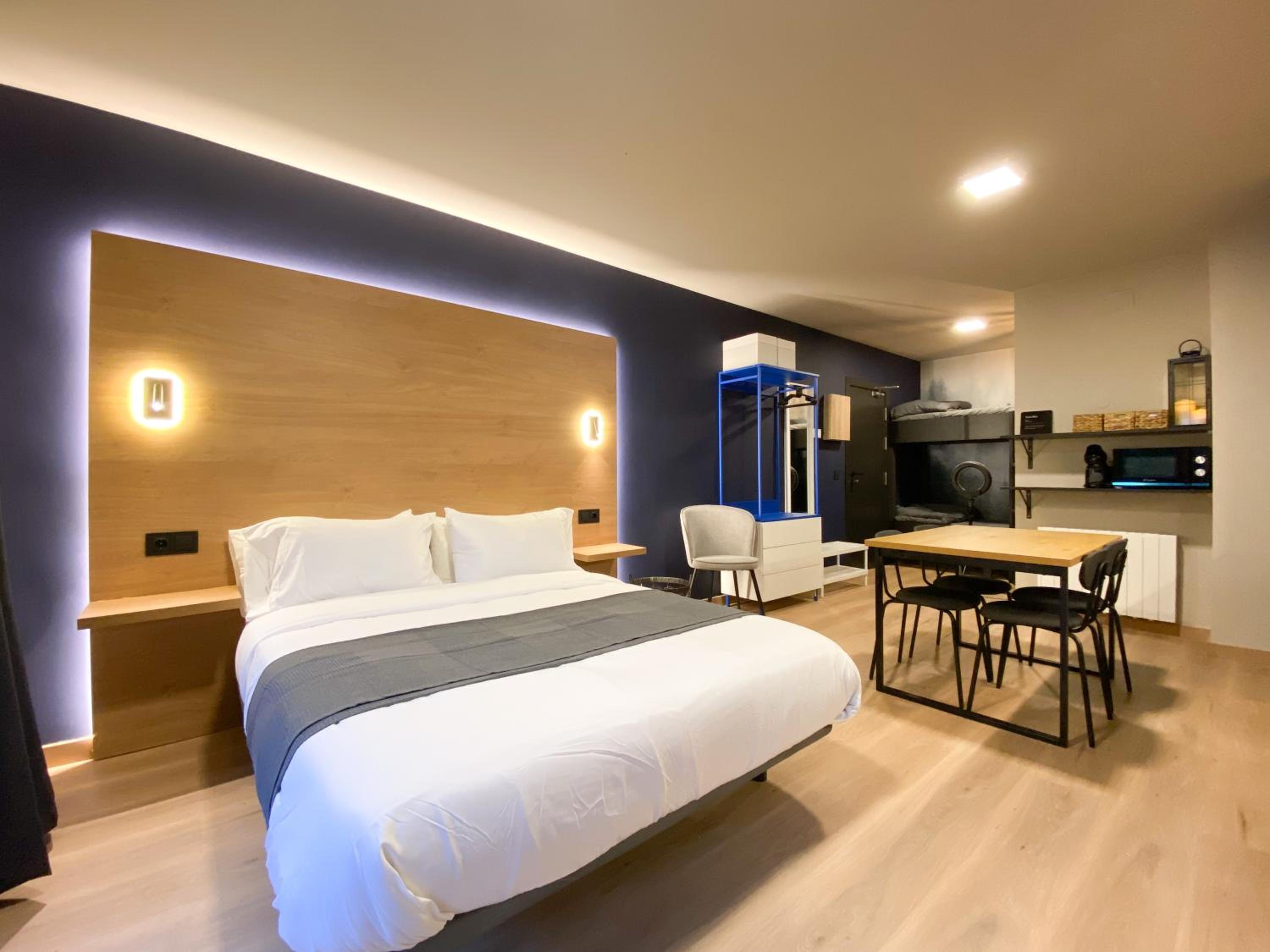 Modern Blue Studio En Valle De Incles - Parking Gratis l by BonesVacances