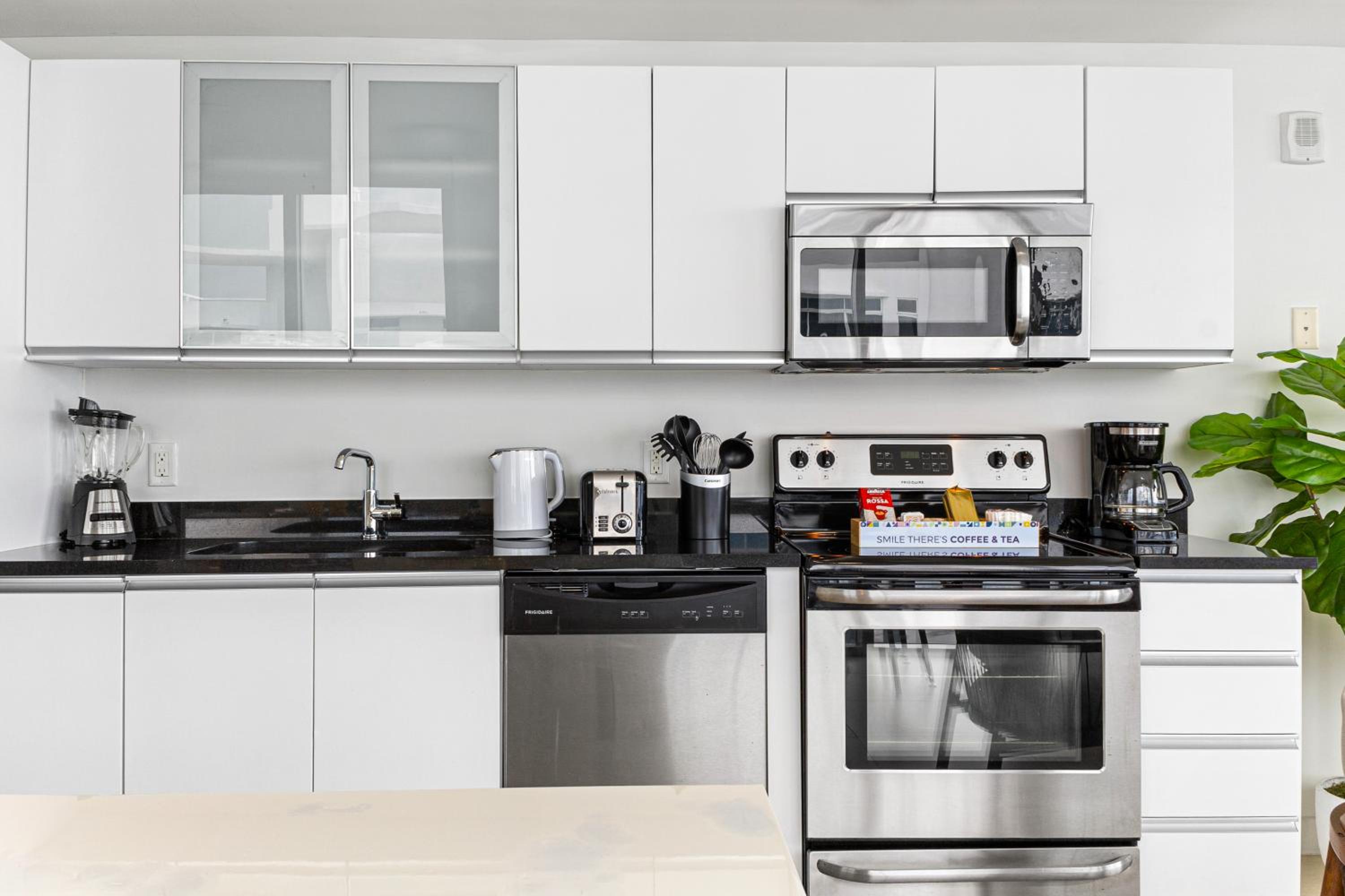 Dharma Home Suites Miami Beach at Monte Carlo
