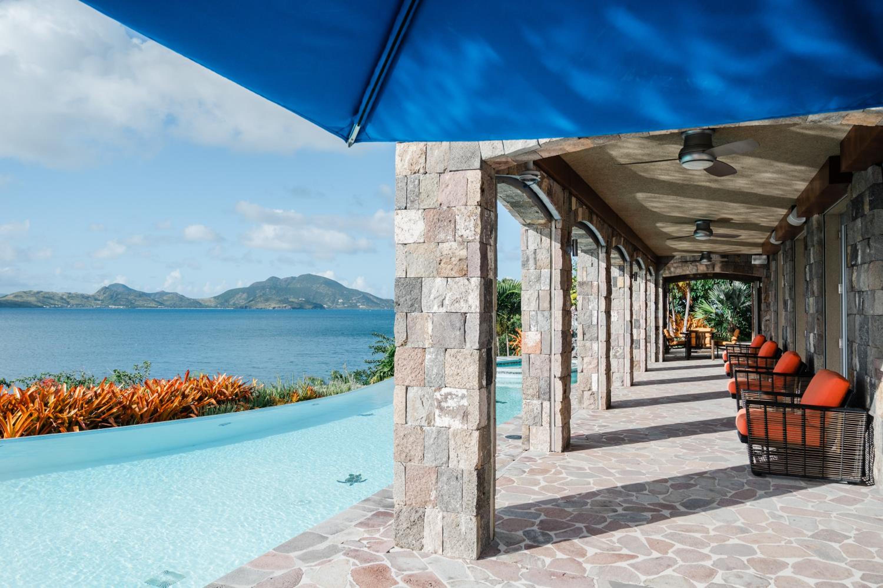 Beautiful 3 story 8,000 sq ft Oceanside Mansion view 5