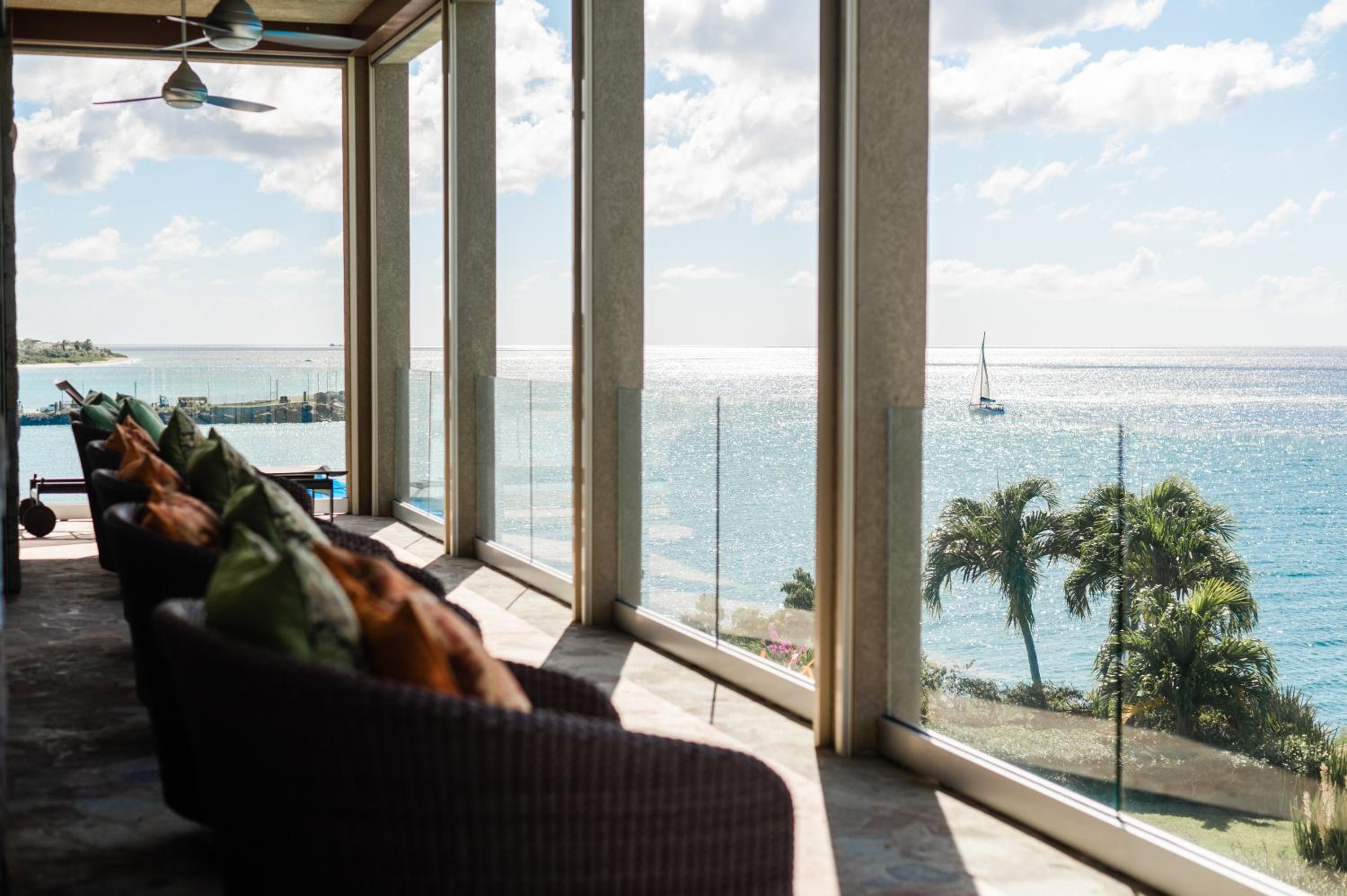 Beautiful 3 story 8,000 sq ft Oceanside Mansion view 3