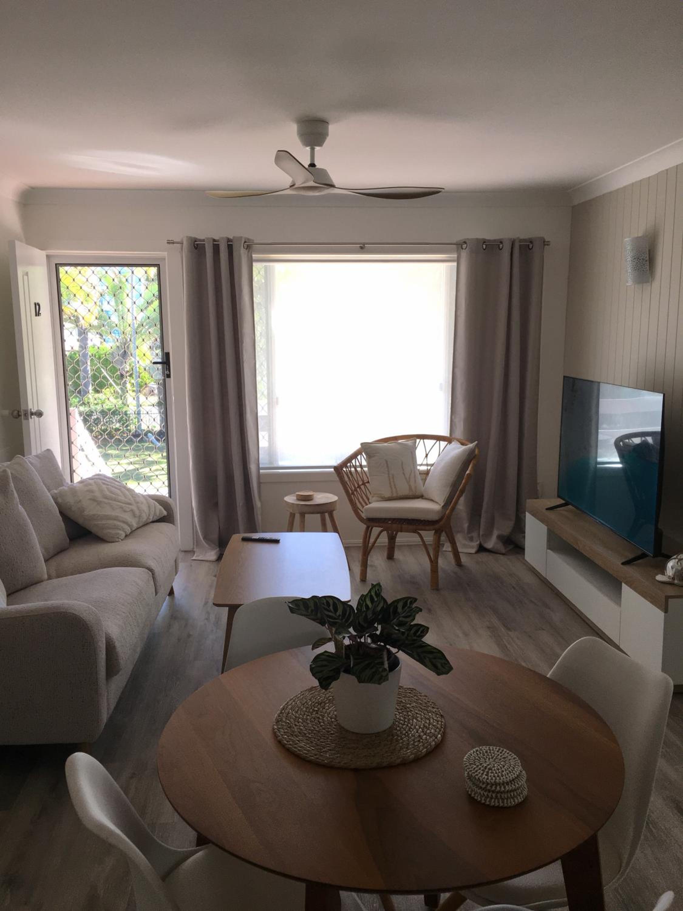 The Bay Beach Shack, Hervey Bay